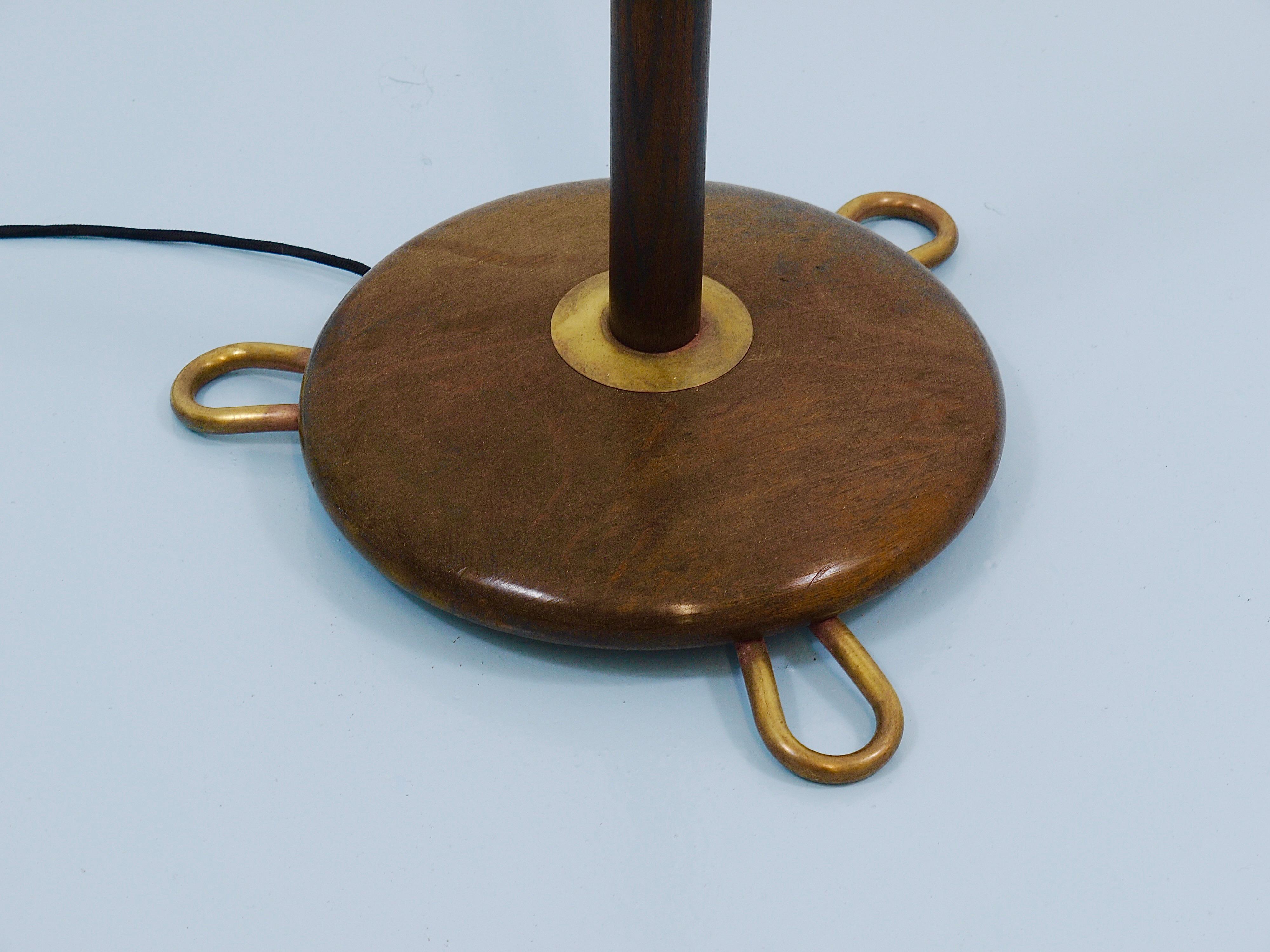 Lampadaire réglable en noyer et laiton des années 1940, Rupert Nikoll Vienne, Autriche, années 1950 en vente 10