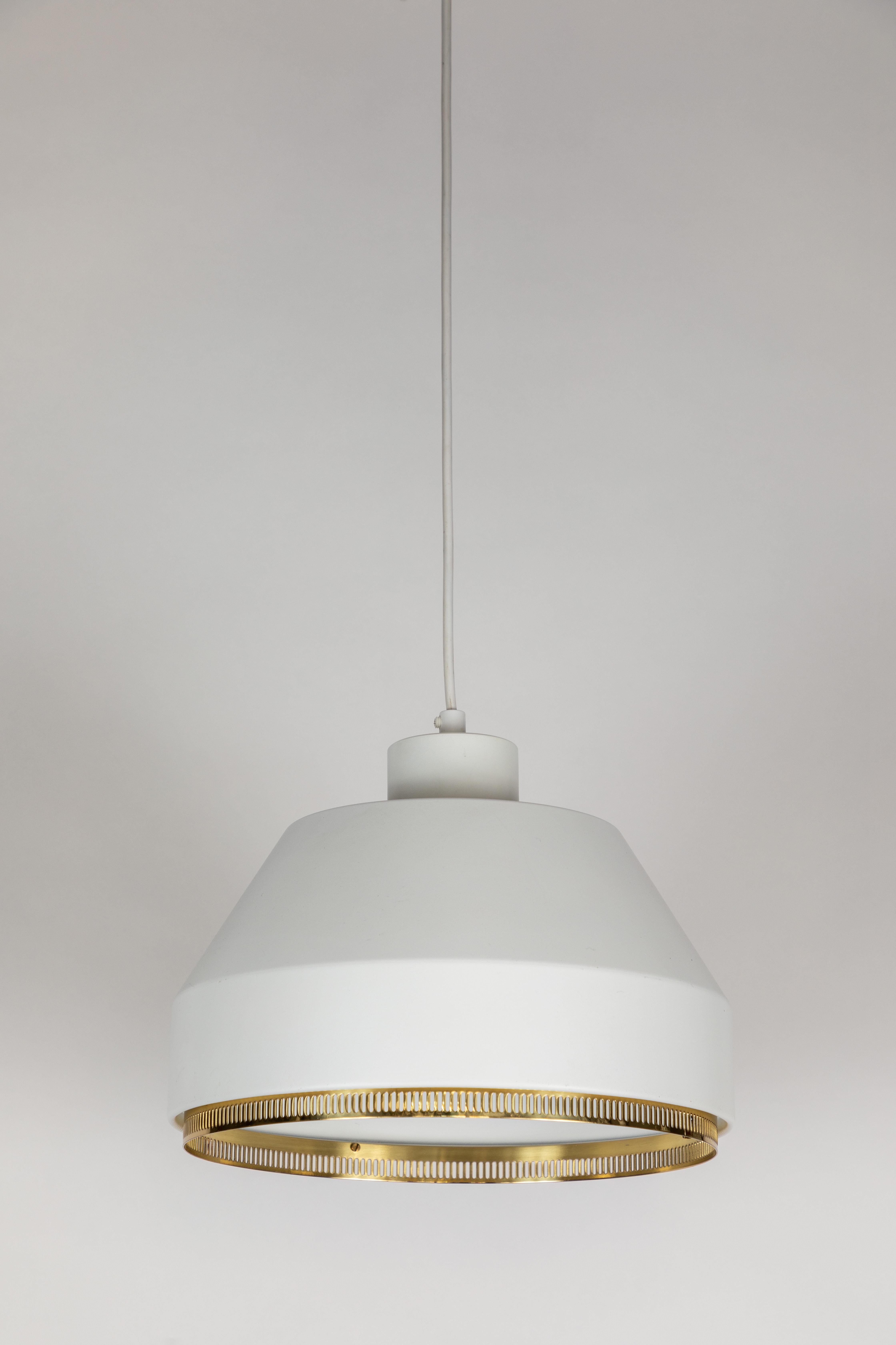 1940s Aino Aalto 'AMA 500' Pendant Light For Sale 10
