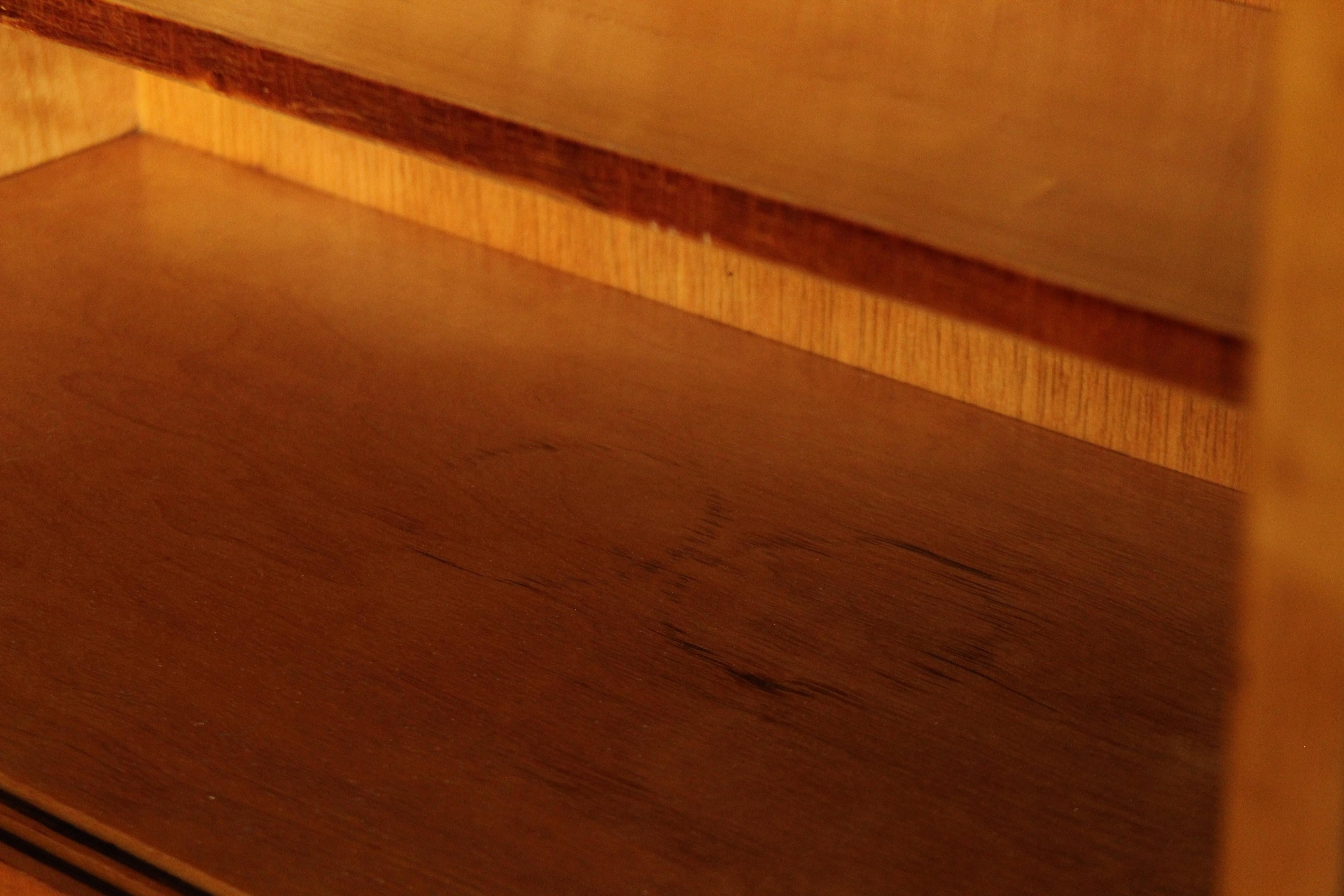 1940s Aino et Alvar Aalto Model 808 Crédence avec suspendu / Hutch Top en vente 6