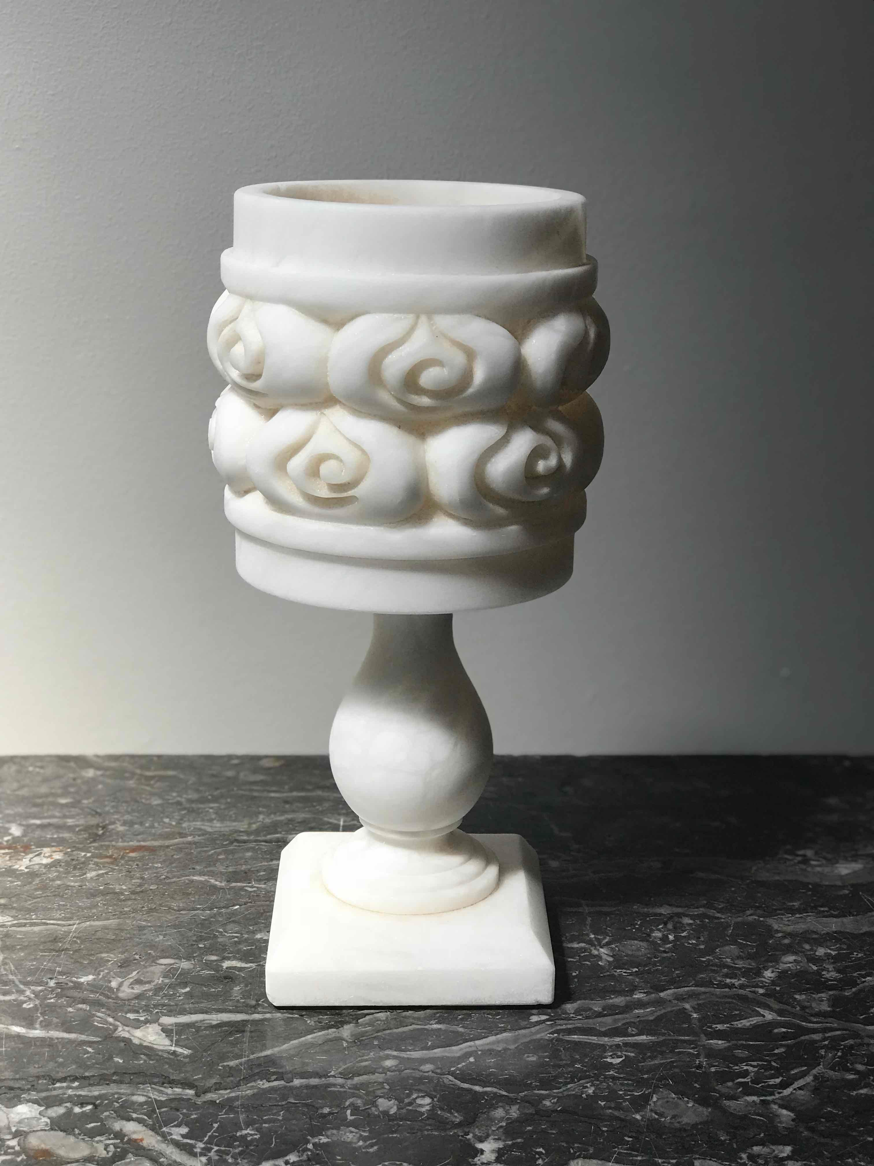 French 1940s Alabaster Lamp with Rose Carvings from France