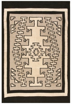 Amerikanischer Navajo-Teppich aus den 1940er Jahren ( 1,42 m x 1,82 m – 140 x 210 cm)