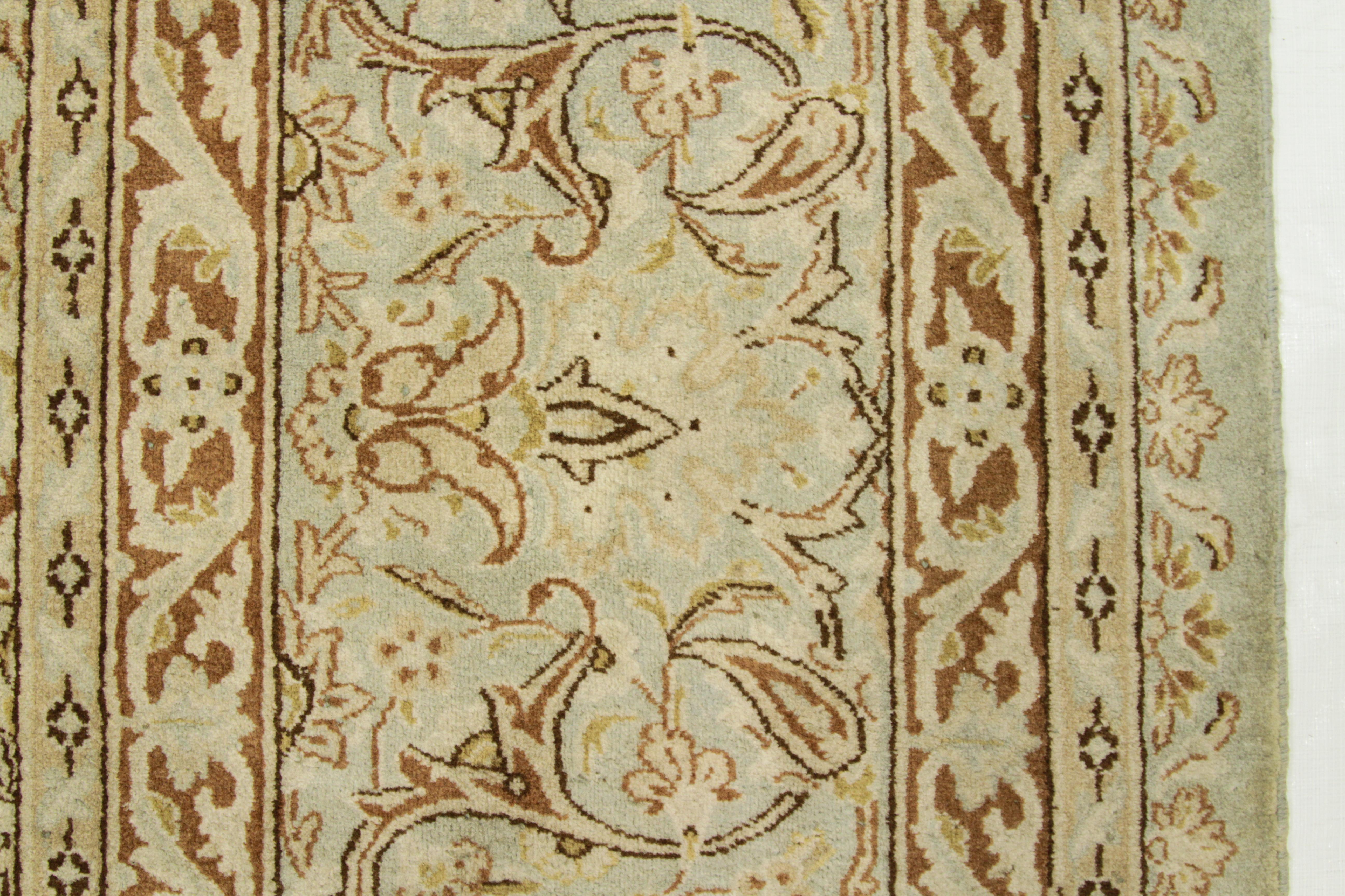 1940s Antique Persian Kerman Rug with Ivory and Brown Flower Details over Beige For Sale 3