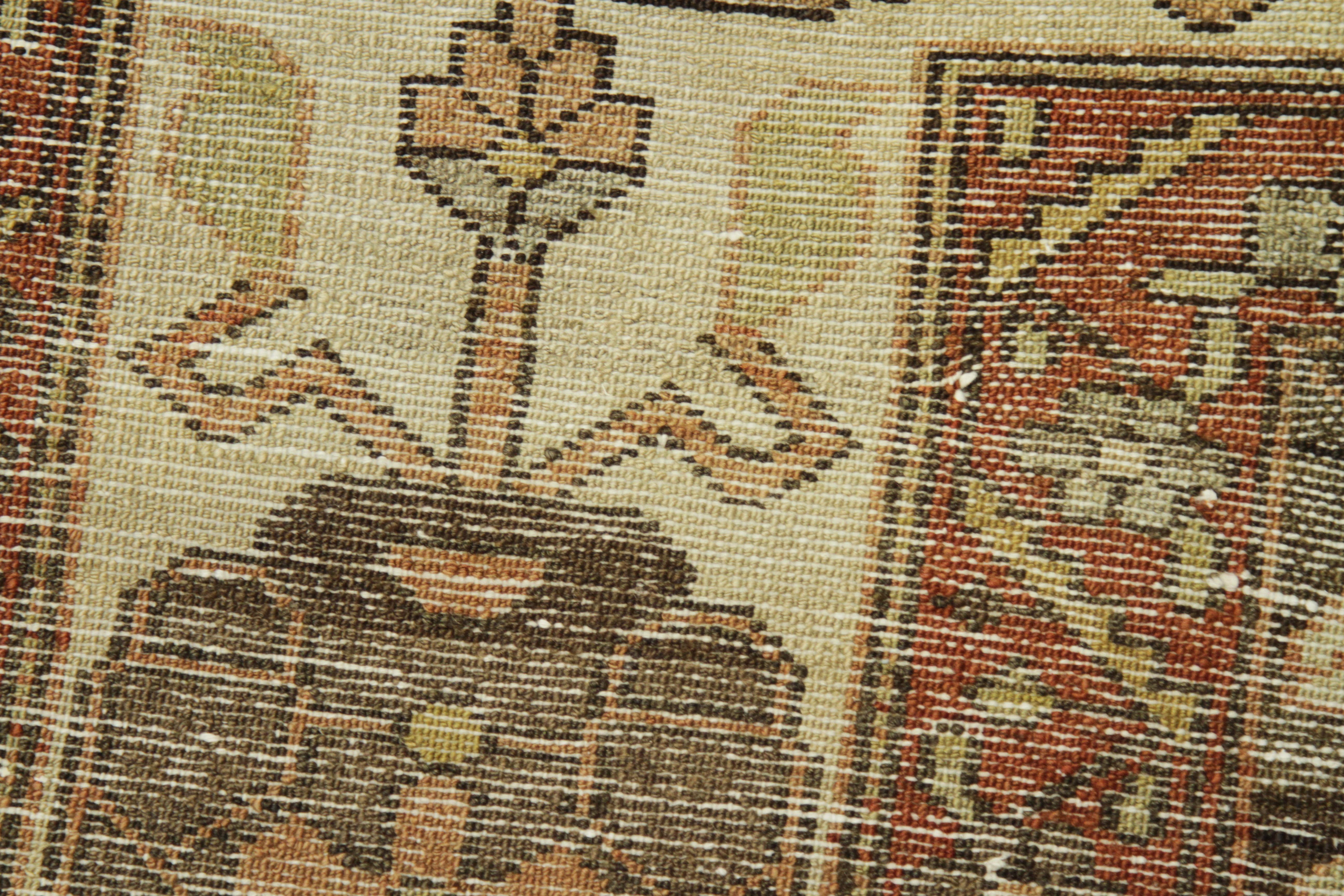 Tapis persan ancien des années 1940, motif Bakhtiar avec motifs floraux en forme de 