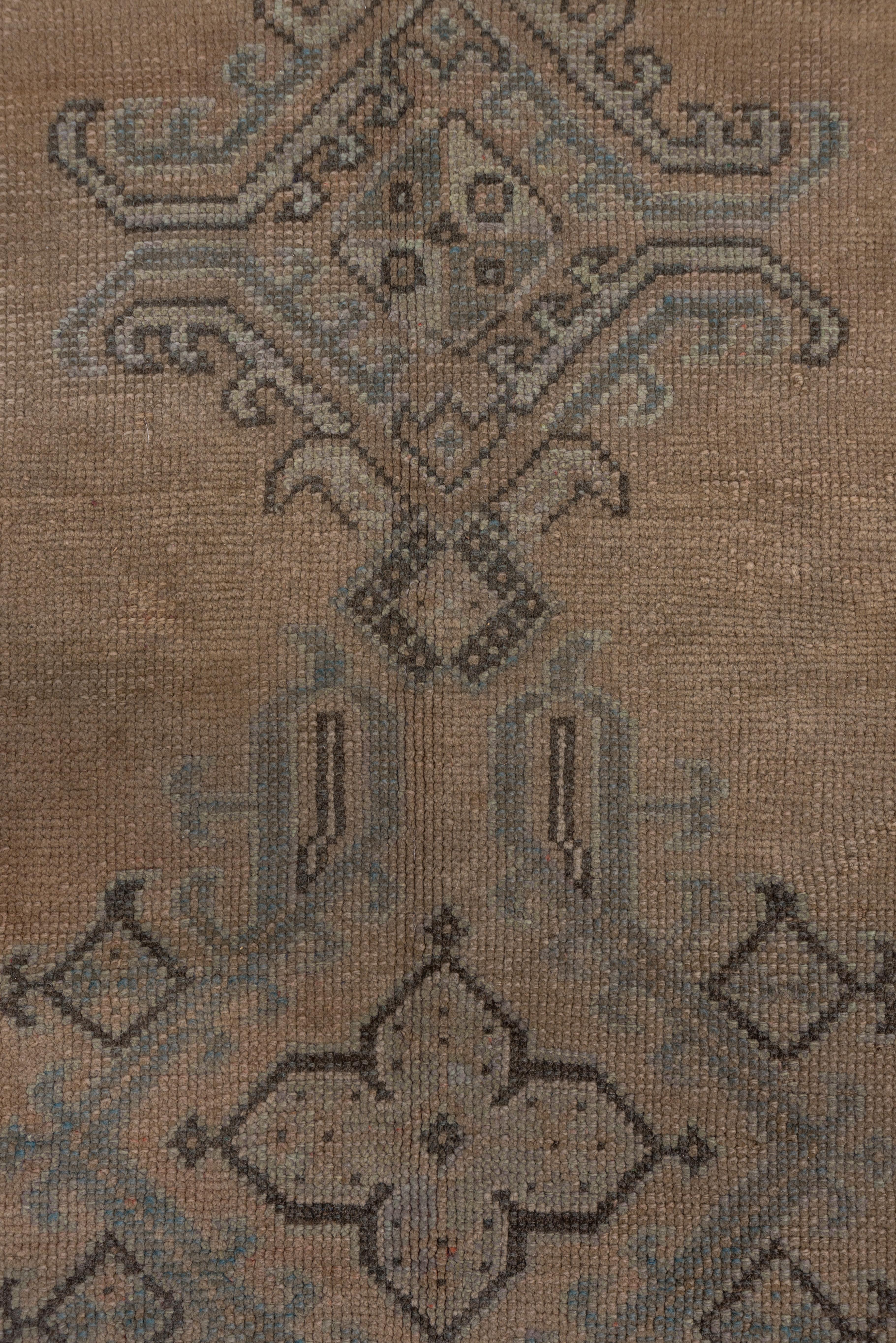 1940s Antique Turkish Oushak Carpet, Allover Beige Field & Light Blue Accents For Sale 4