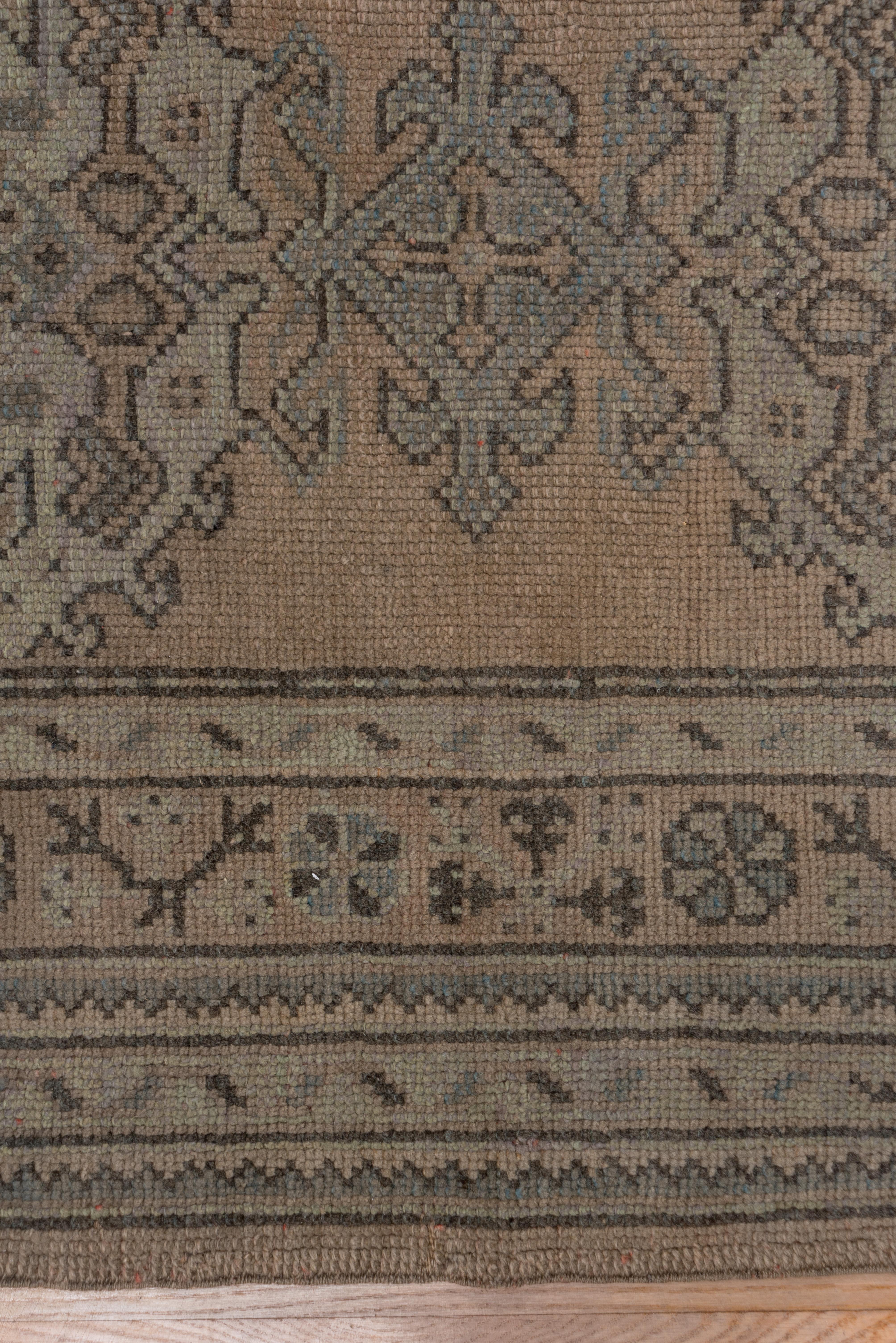 1940s Antique Turkish Oushak Carpet, Allover Beige Field & Light Blue Accents For Sale 3