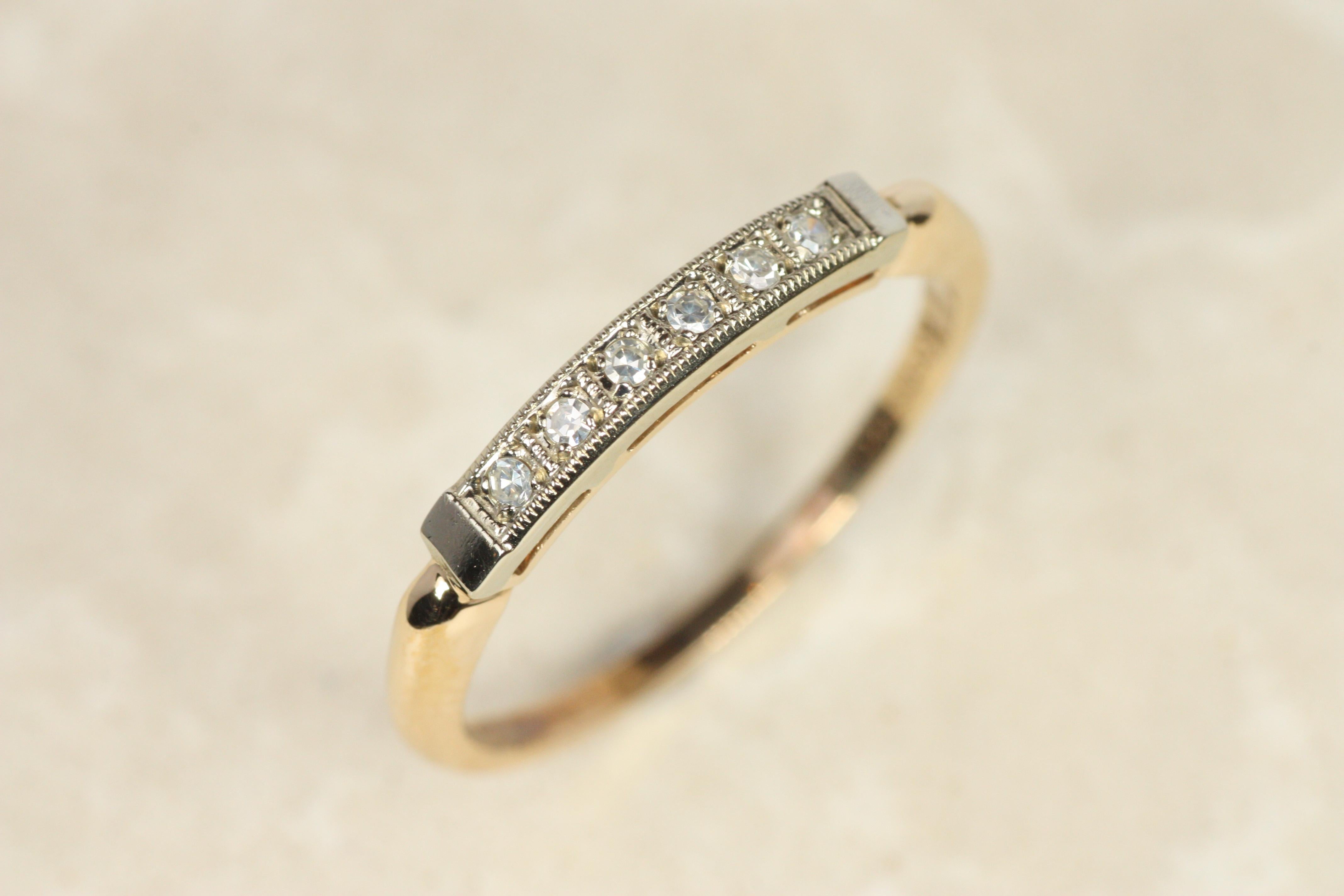 1940s Antique Two-Tone Diamond Wedding Band in 14K Yellow & White Gold In Good Condition For Sale In Santa Monica, CA