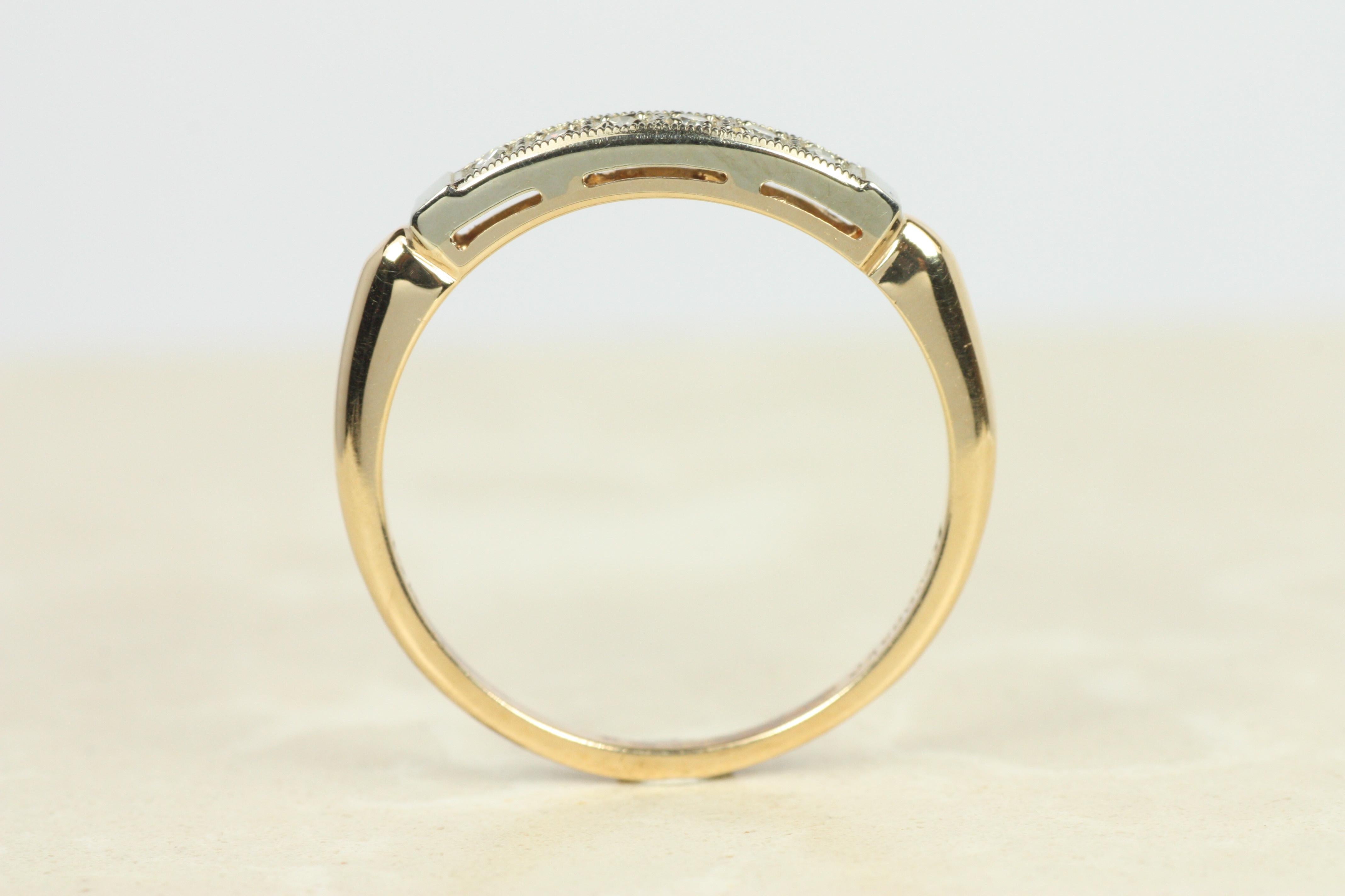 1940s Antique Two-Tone Diamond Wedding Band in 14K Yellow & White Gold For Sale 3