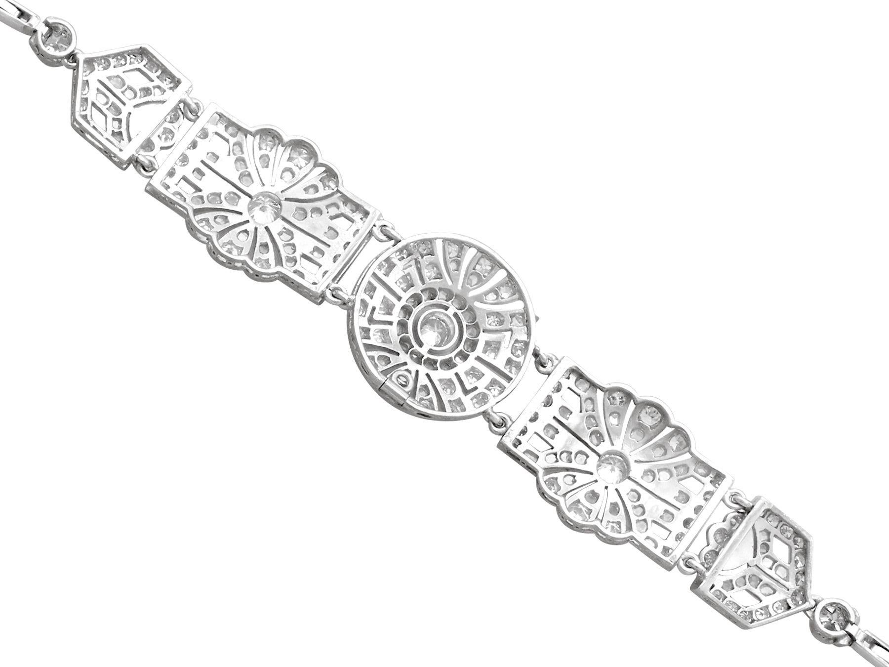 1940er Jahre, Art Deco Armband aus Platin mit 4,48 Karat Diamanten und Platin im Angebot 1
