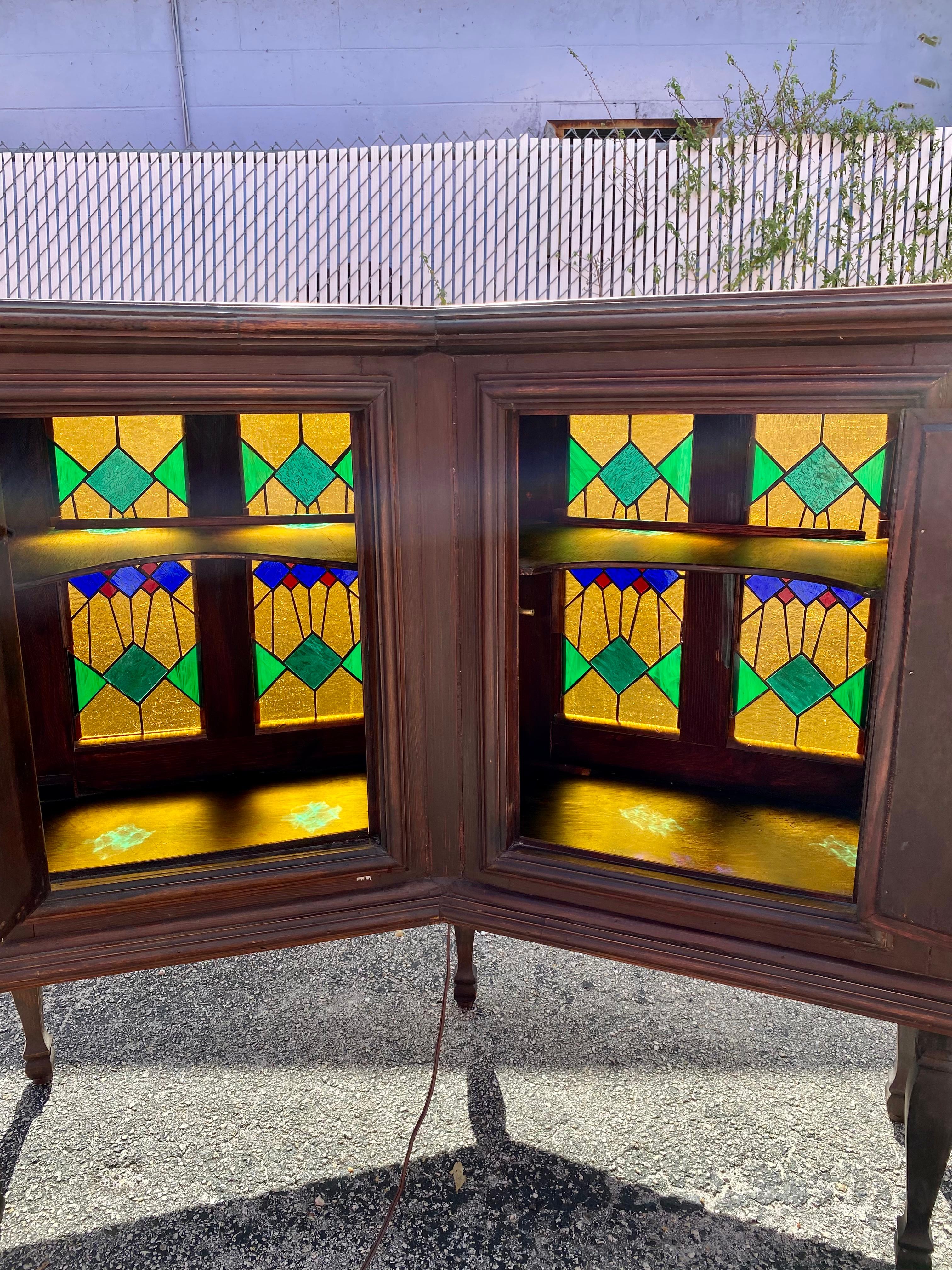 1940s Art Deco Angular Marble Tile Stained Glass Bar Cabinet Console For Sale 4
