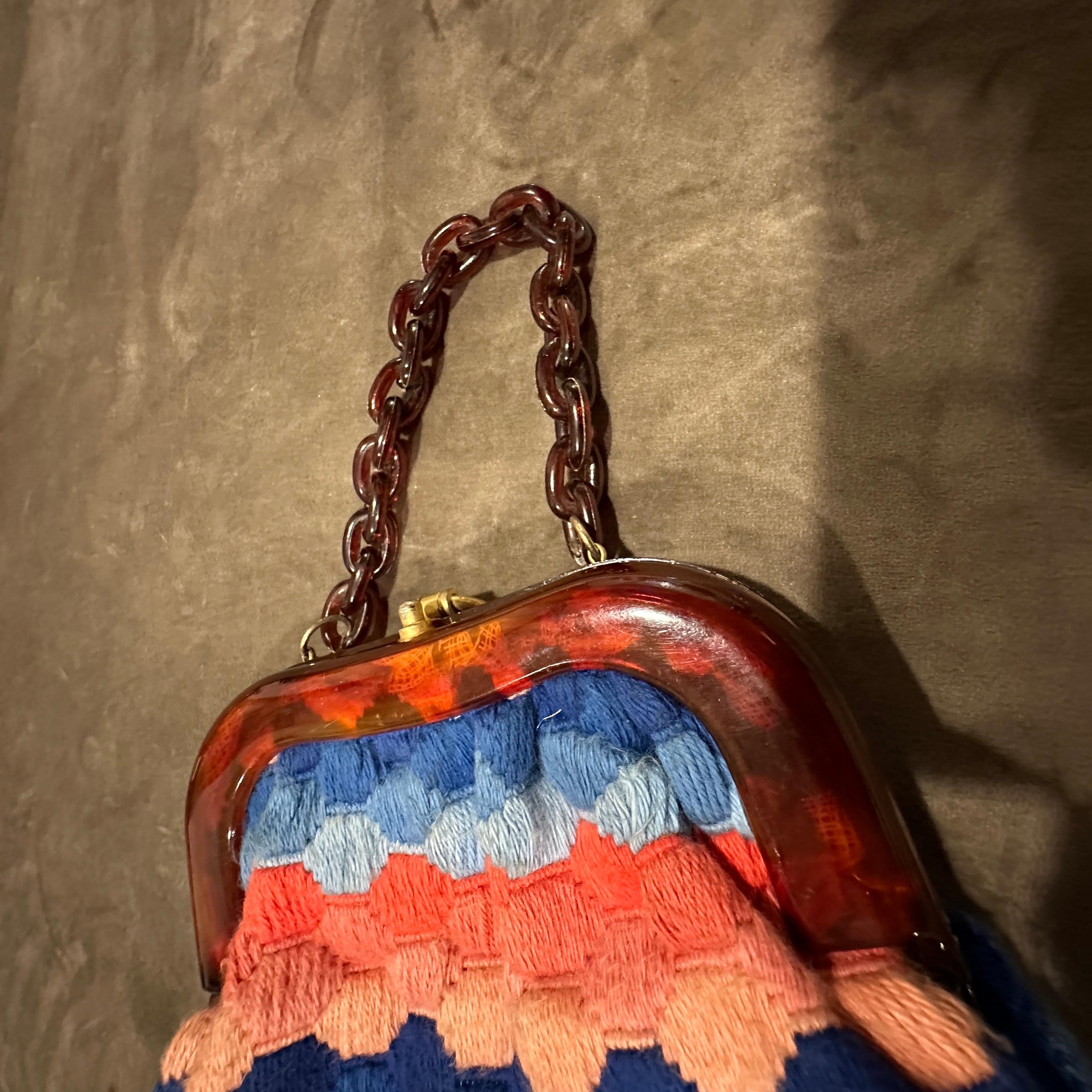 Bolso de mano Art Decó italiano de baquelita, latón y tela de los años 40 en venta 9