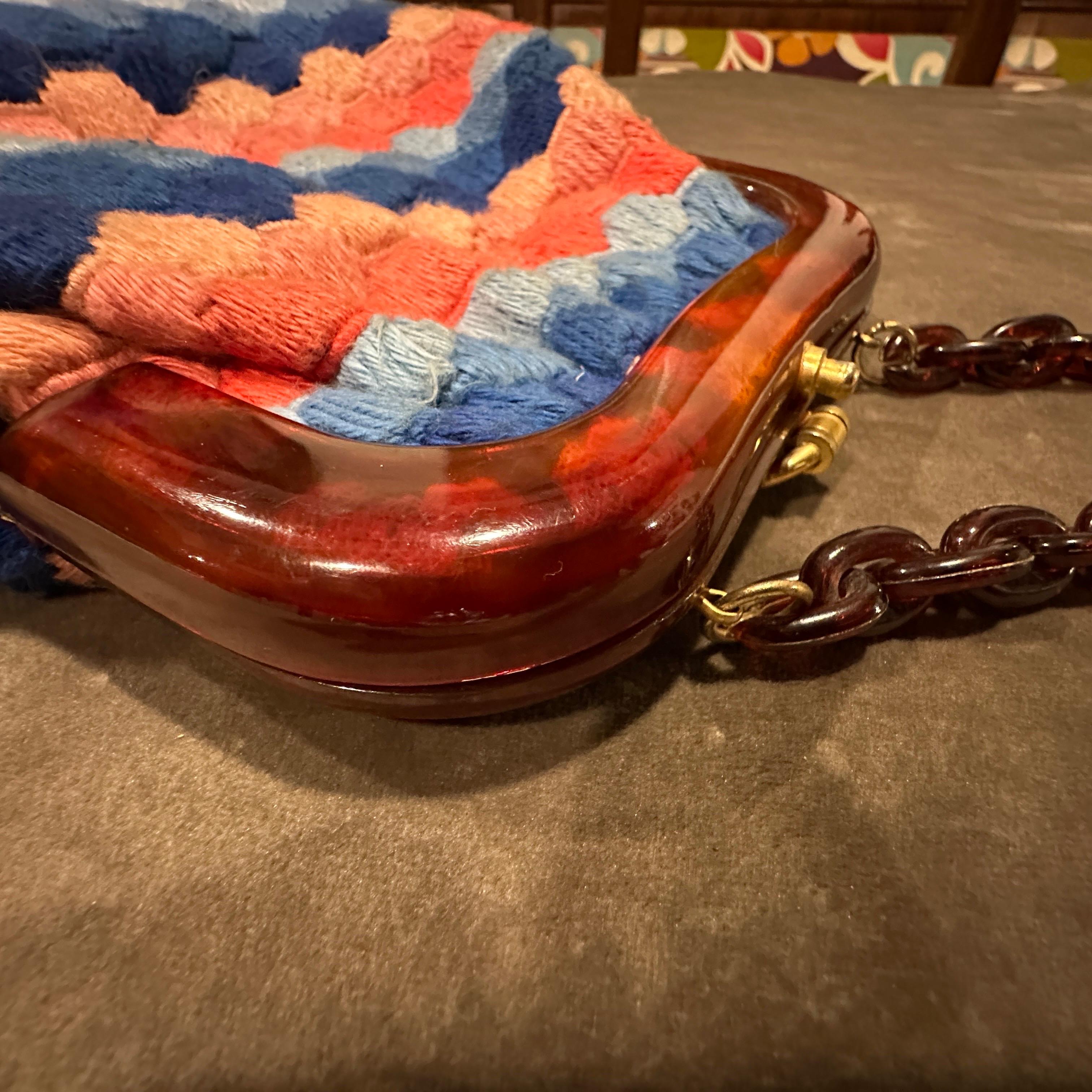 Bolso de mano Art Decó italiano de baquelita, latón y tela de los años 40 en venta 4