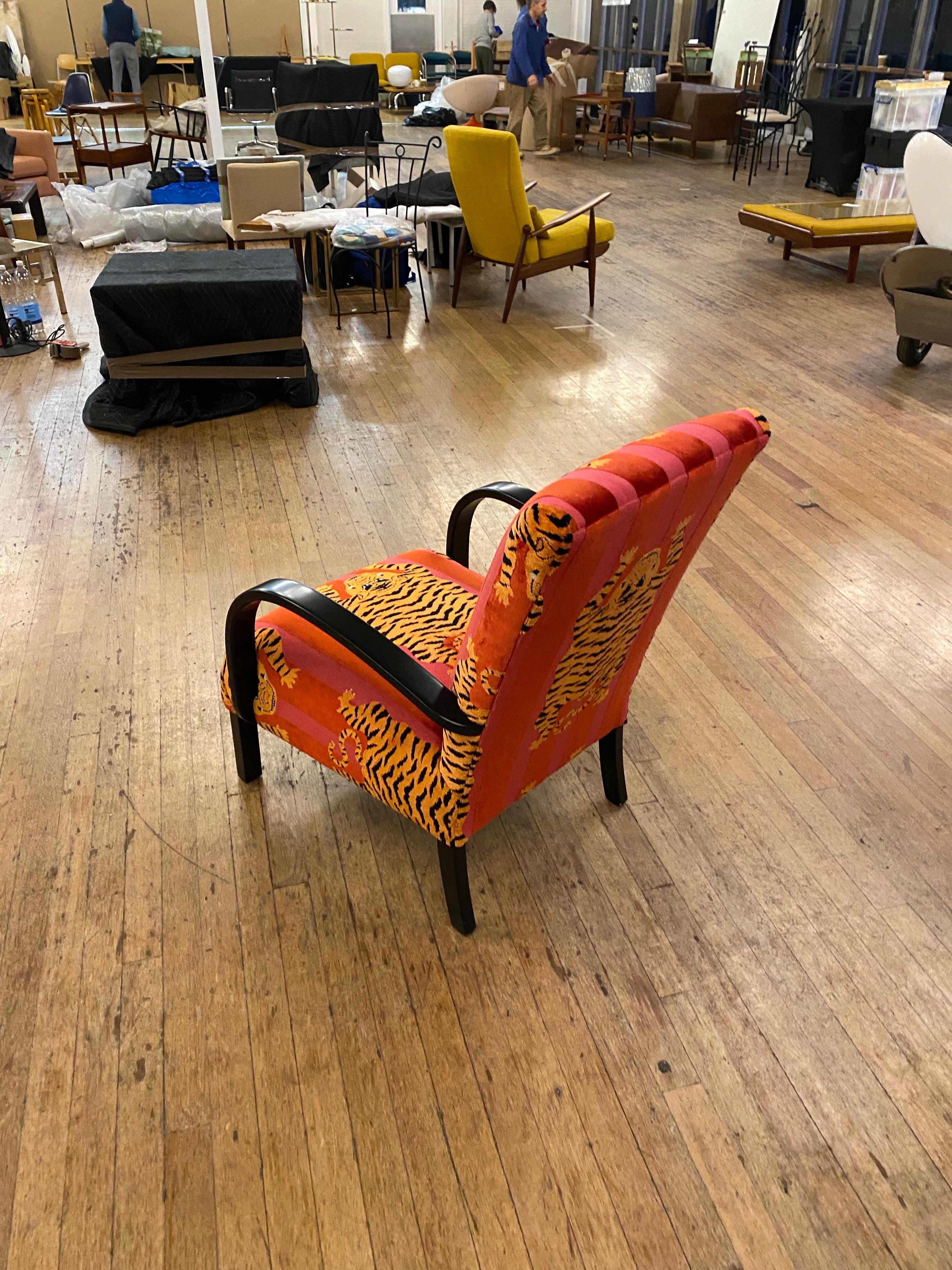 1940er Jahre Art Deco Bugholz Ebonisiert Sessel Gepolstert Schumacher Tiger Samt im Angebot 6