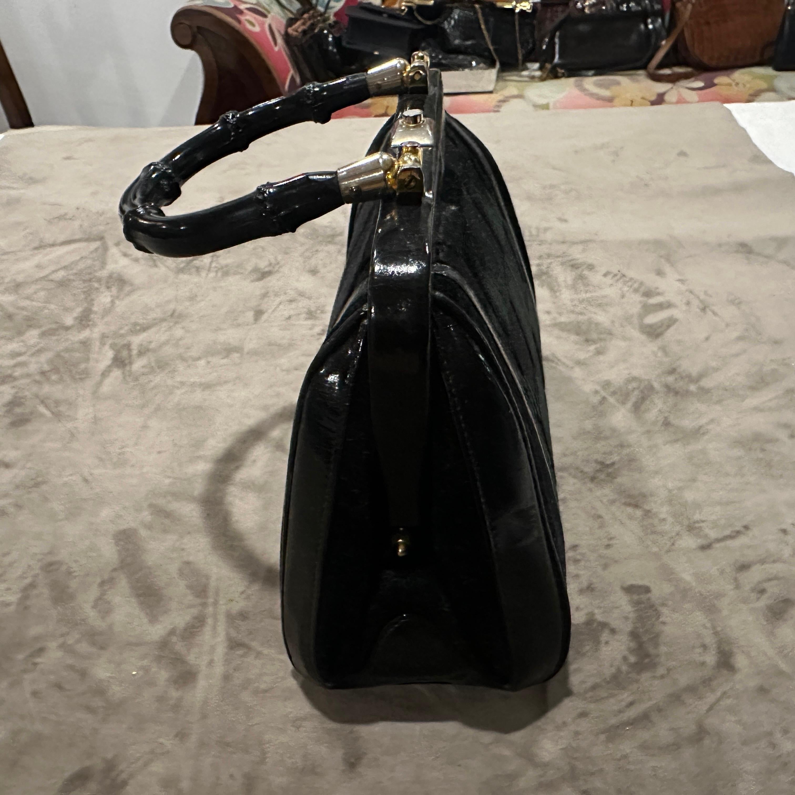 Sac à main italien Art déco des années 1940 en cuir noir, velours et bambou Pour femmes en vente