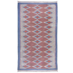 Tapis Art Déco Shurrie en coton des années 1940, champ gris, corail et orange, bordures bleues