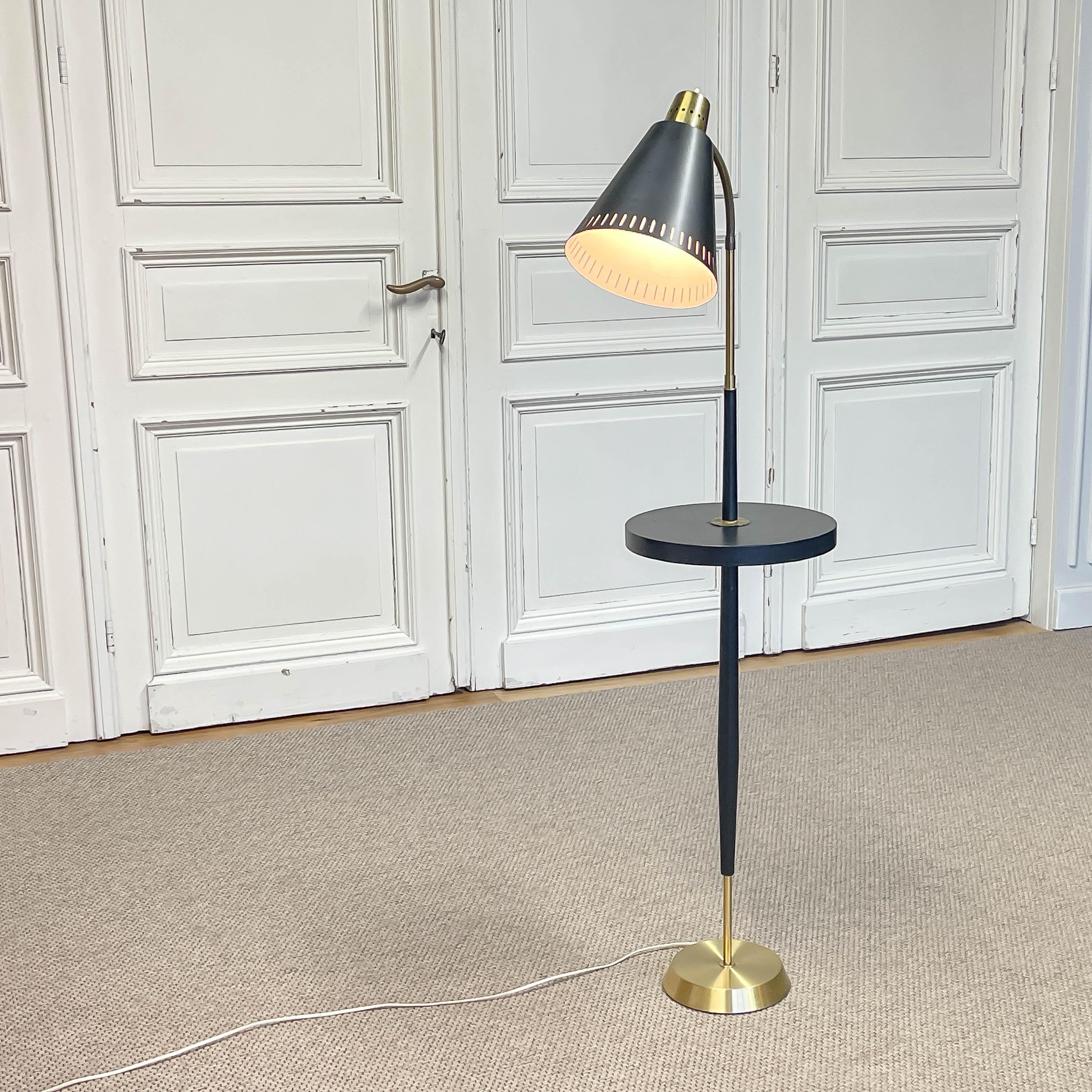 1940s, Art Deco Floor Lamp with Table, Sweden For Sale 6
