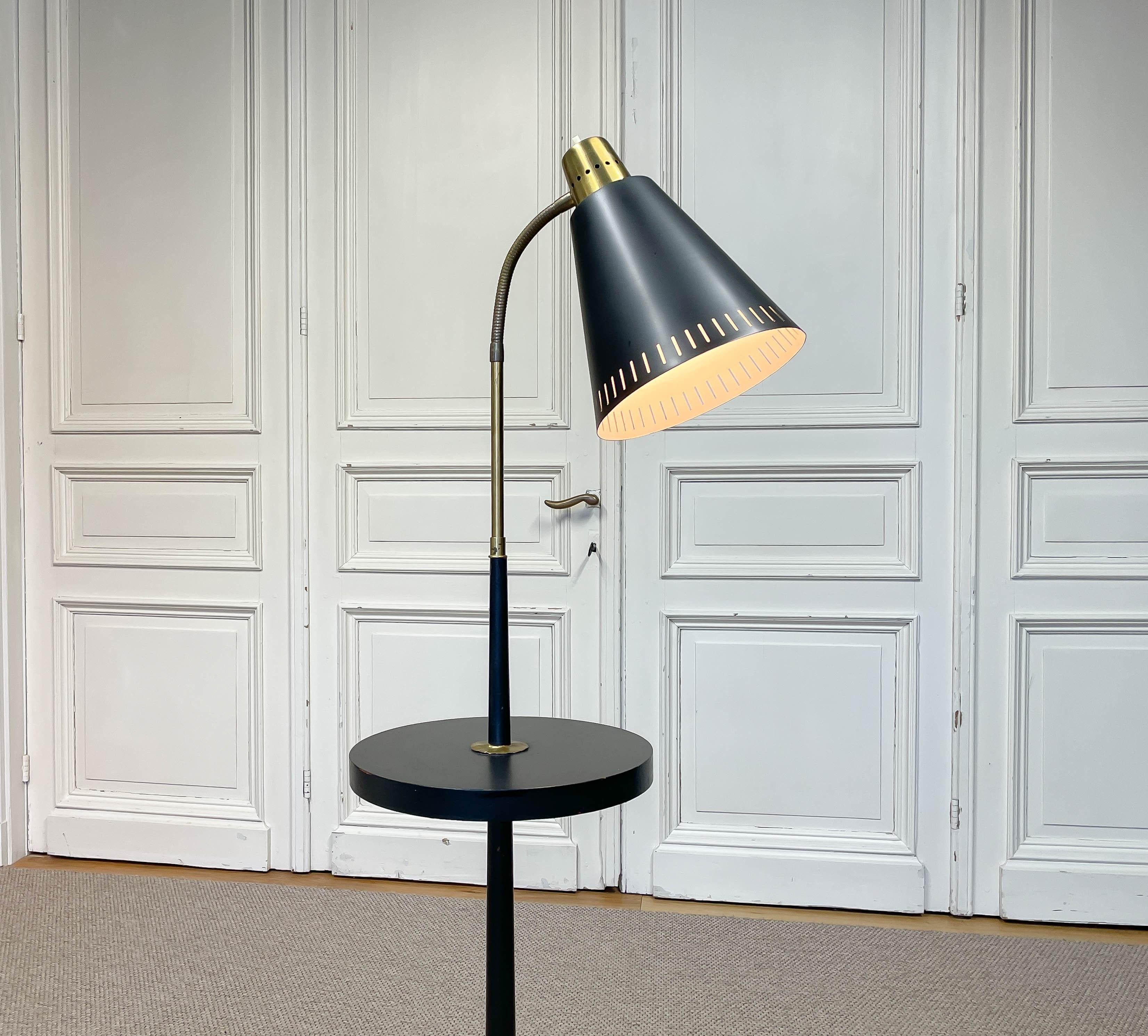 1940s, Art Deco Floor Lamp with Table, Sweden For Sale 1