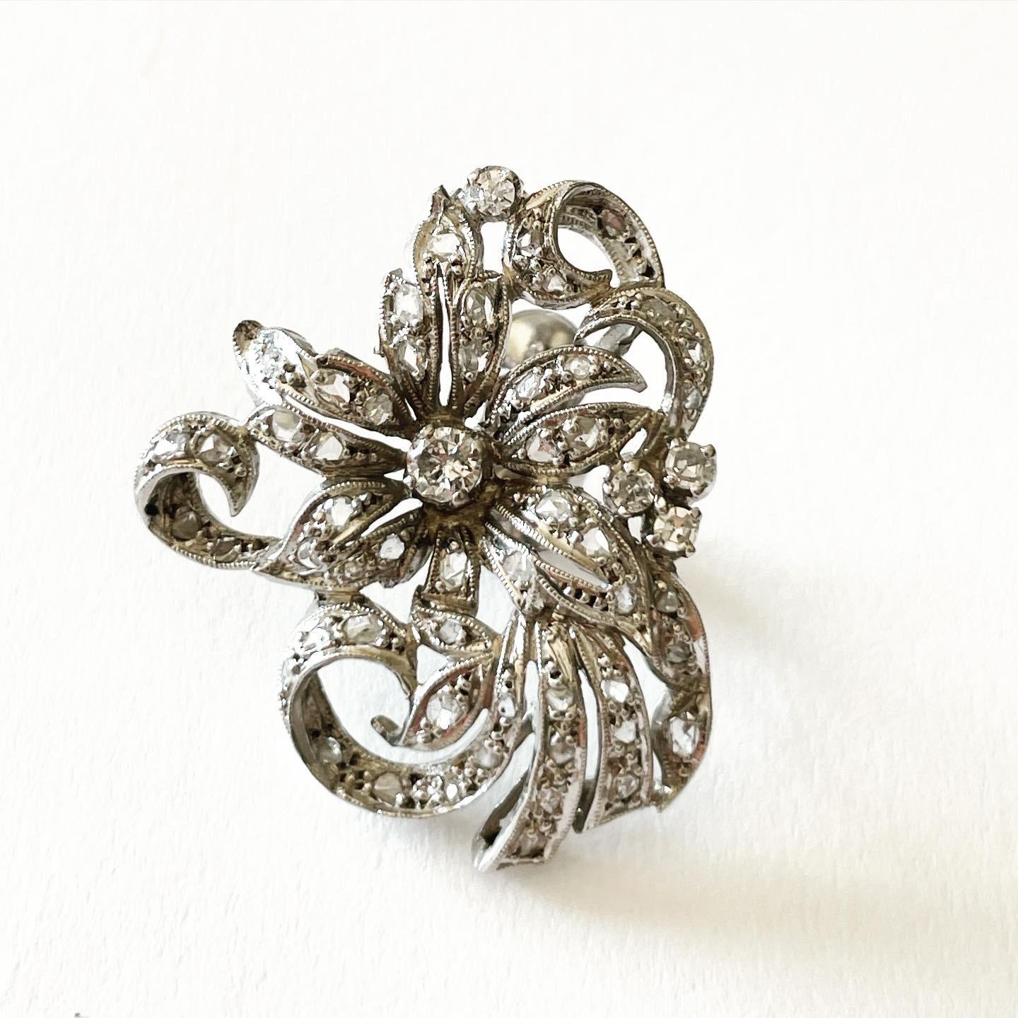 diamond earrings flower design
