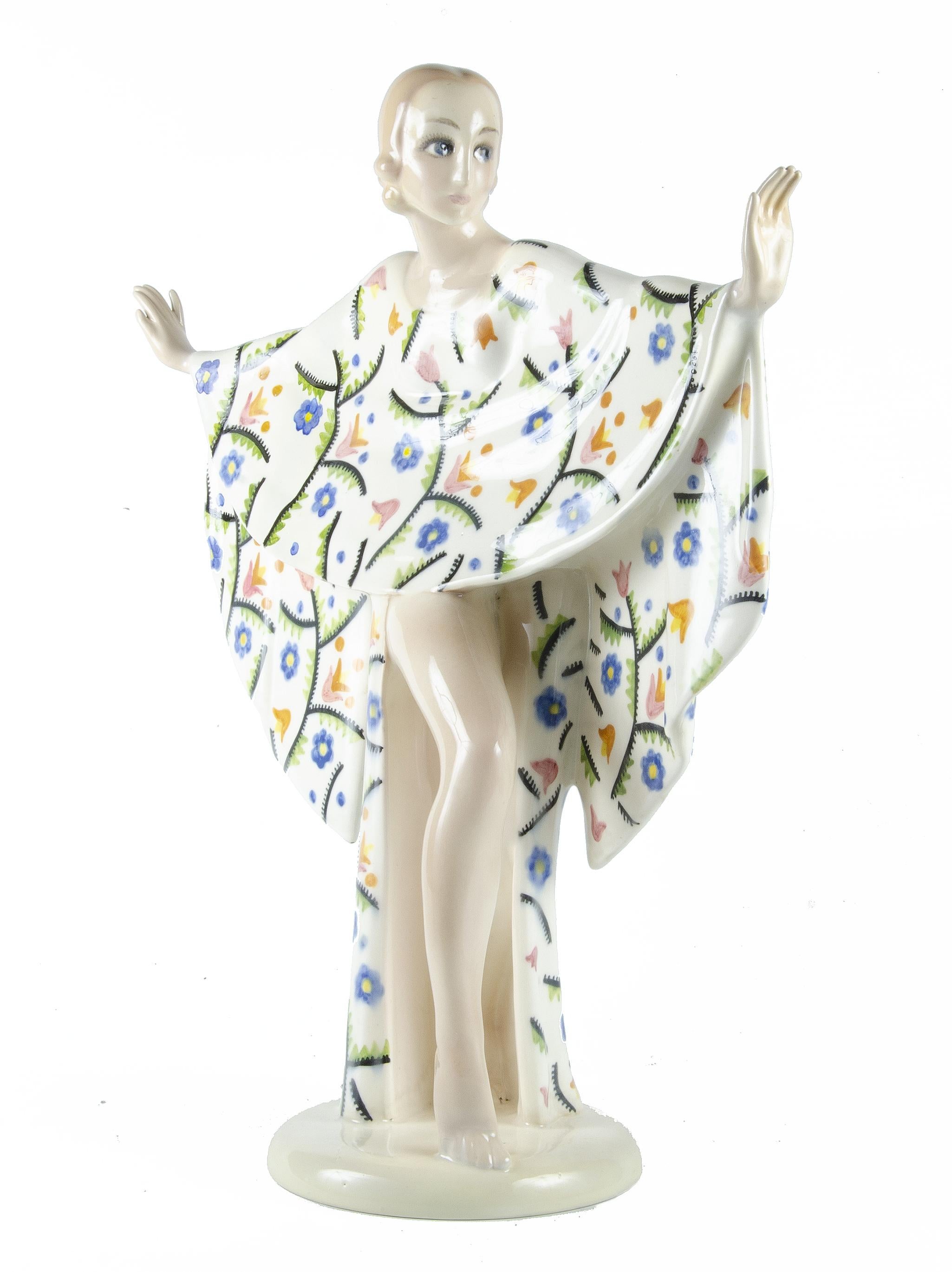 Art déco Danseuse Ambretta en céramique émaillée Art Déco des années 1940 par S. Vaccetti pour Essevi, Italie en vente