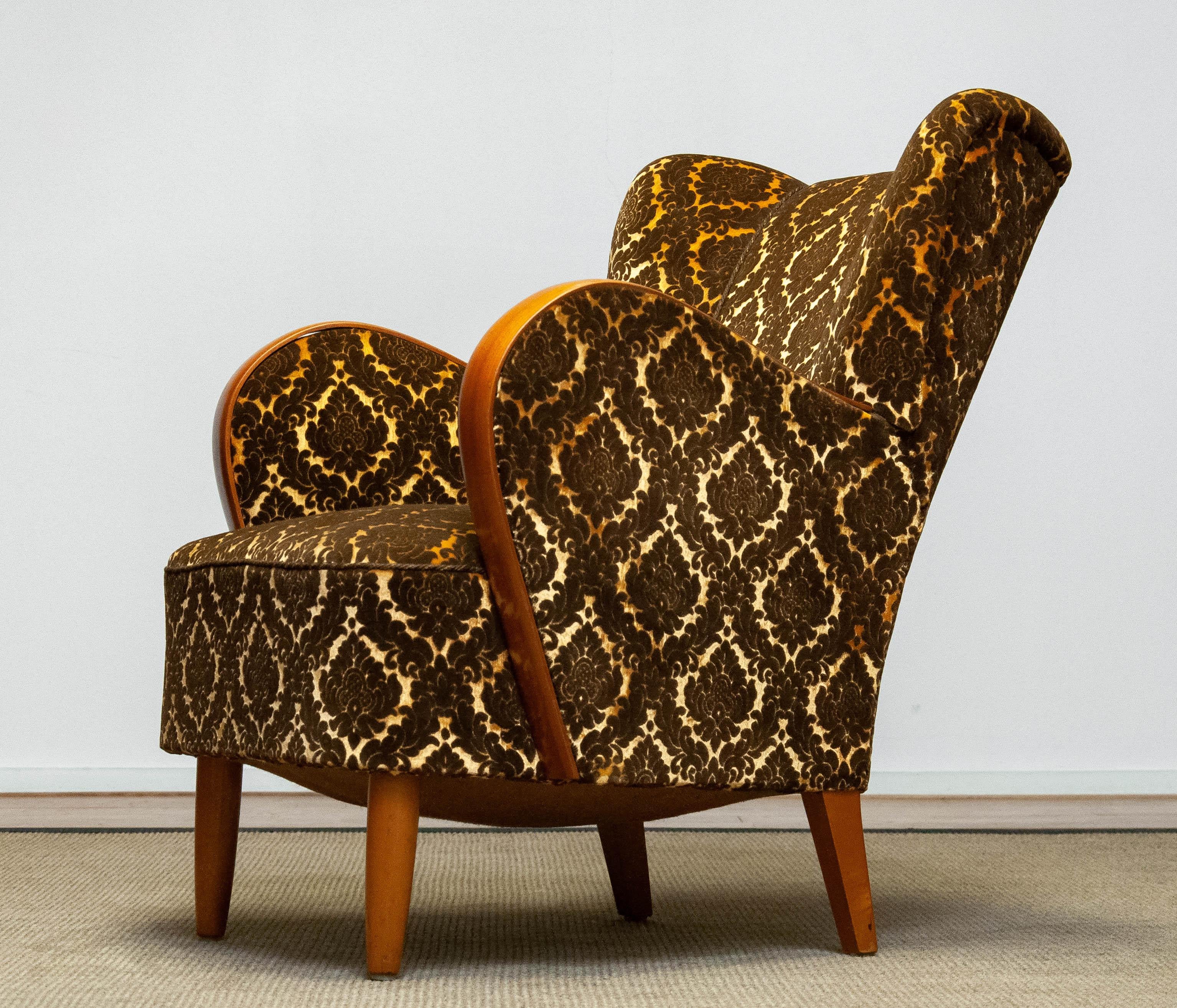 Danish 1940s Art Deco Lounge Chair Gold- Brown Jacquard Velvet with Elm Armrest Denmark For Sale