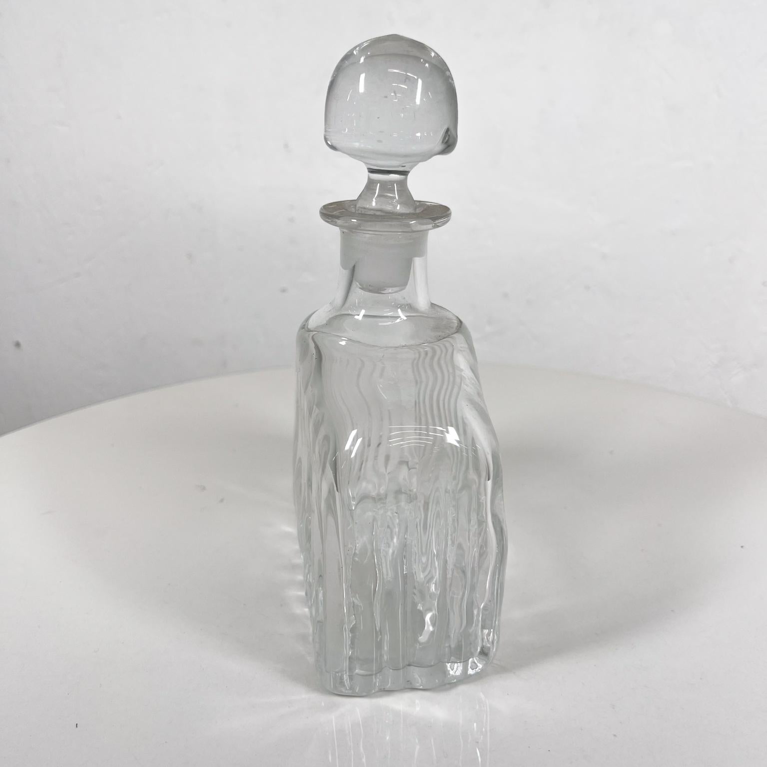 1940s Art Deco Lovely Leaded Glass Crystal Decanter w/ Stopper For Sale 6