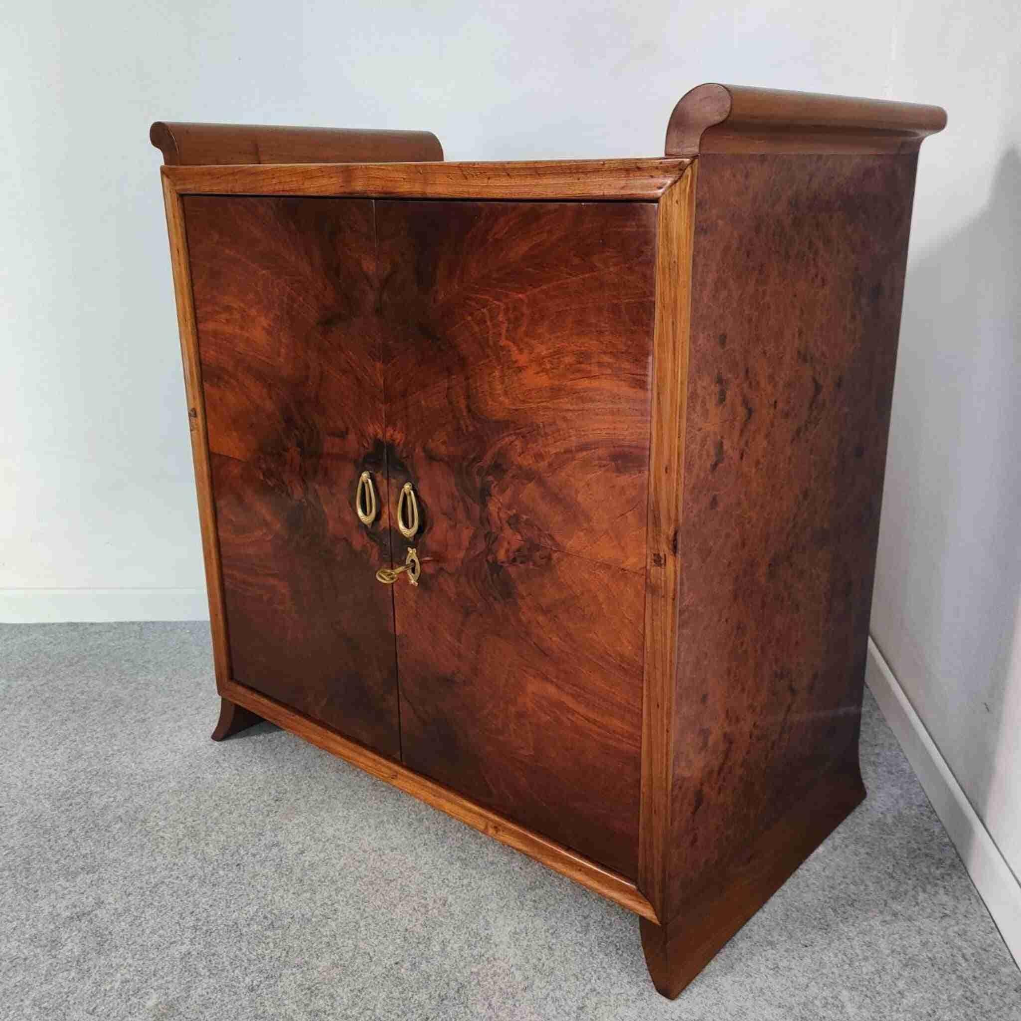 40s Art Deco MidCentury Italian Burl Mirror Mosaic Dry Bar Gio Ponti style For Sale 4
