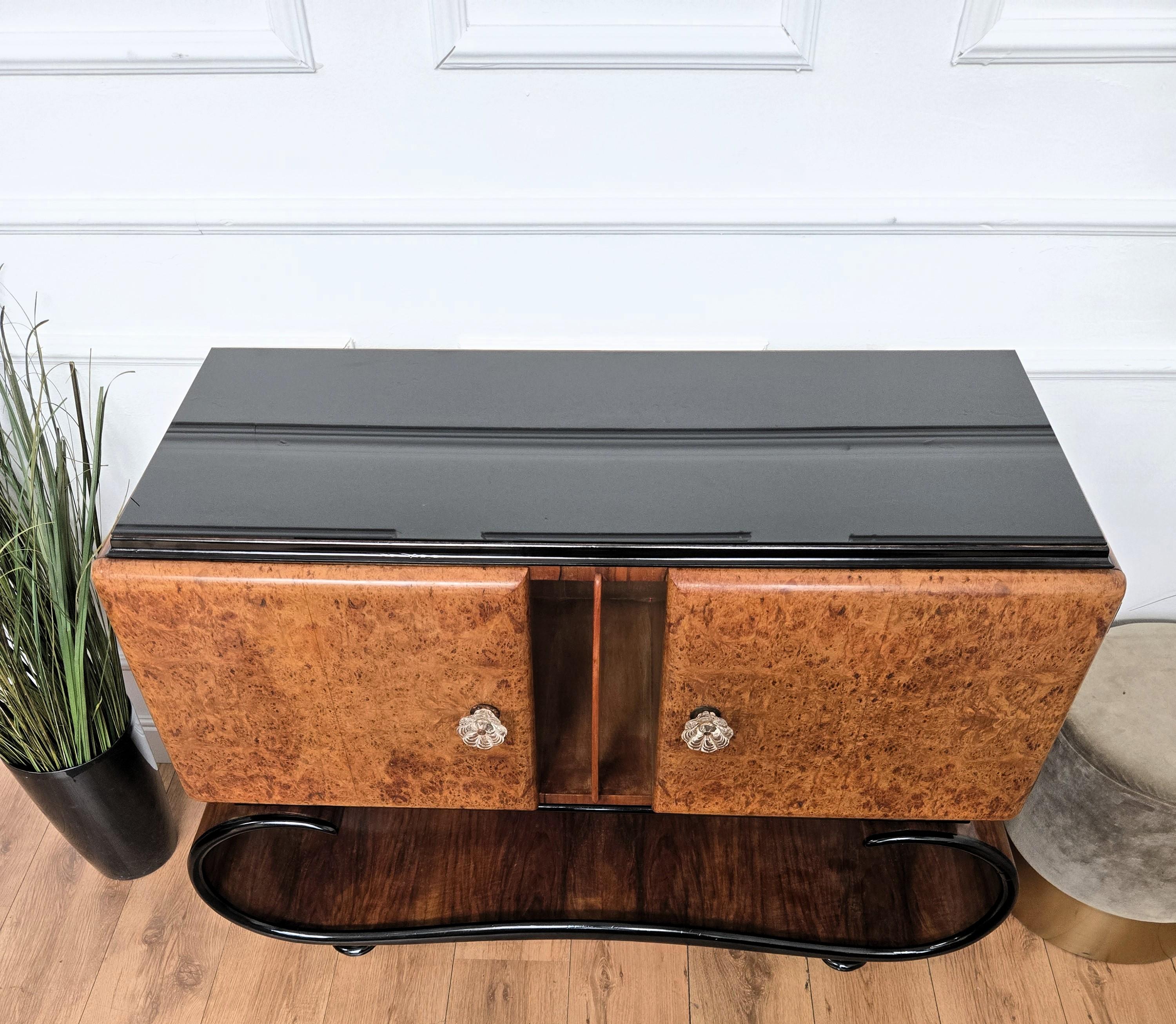 1940s Art Deco Mid-Century Italian Walnut Burl and Mirror Mosaic Dry Bar Cabinet For Sale 5