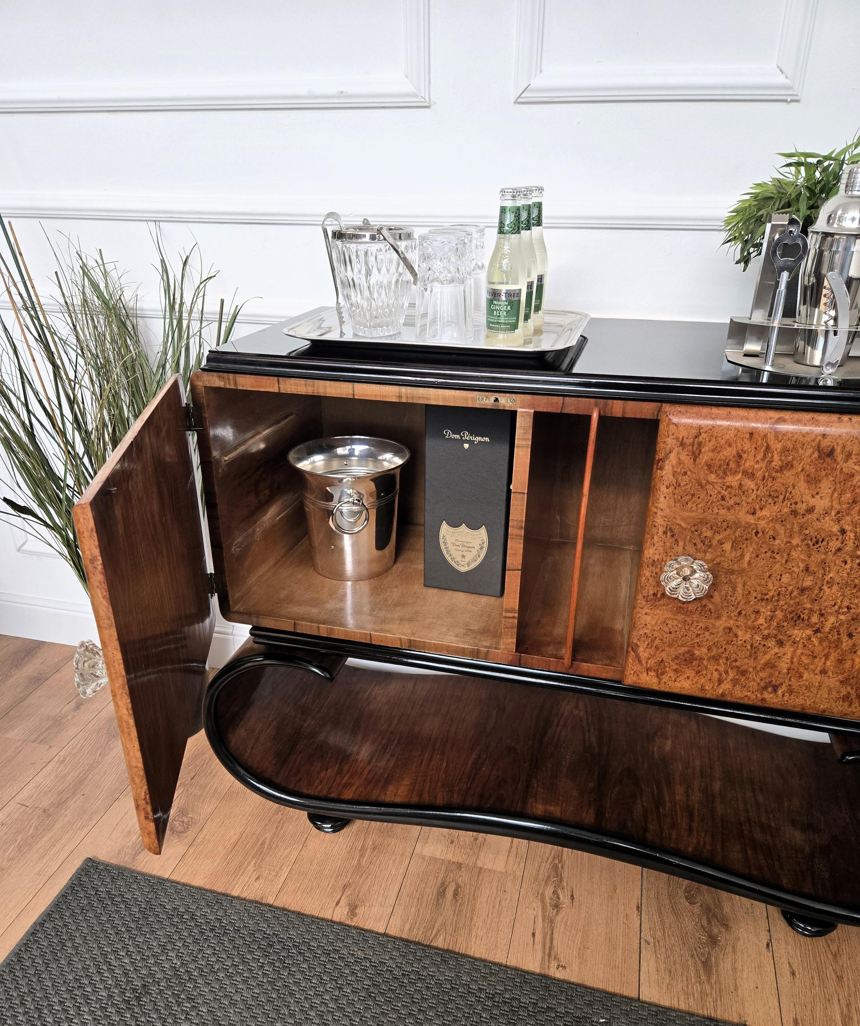 1940s Art Deco Mid-Century Italian Walnut Burl and Mirror Mosaic Dry Bar Cabinet For Sale 1