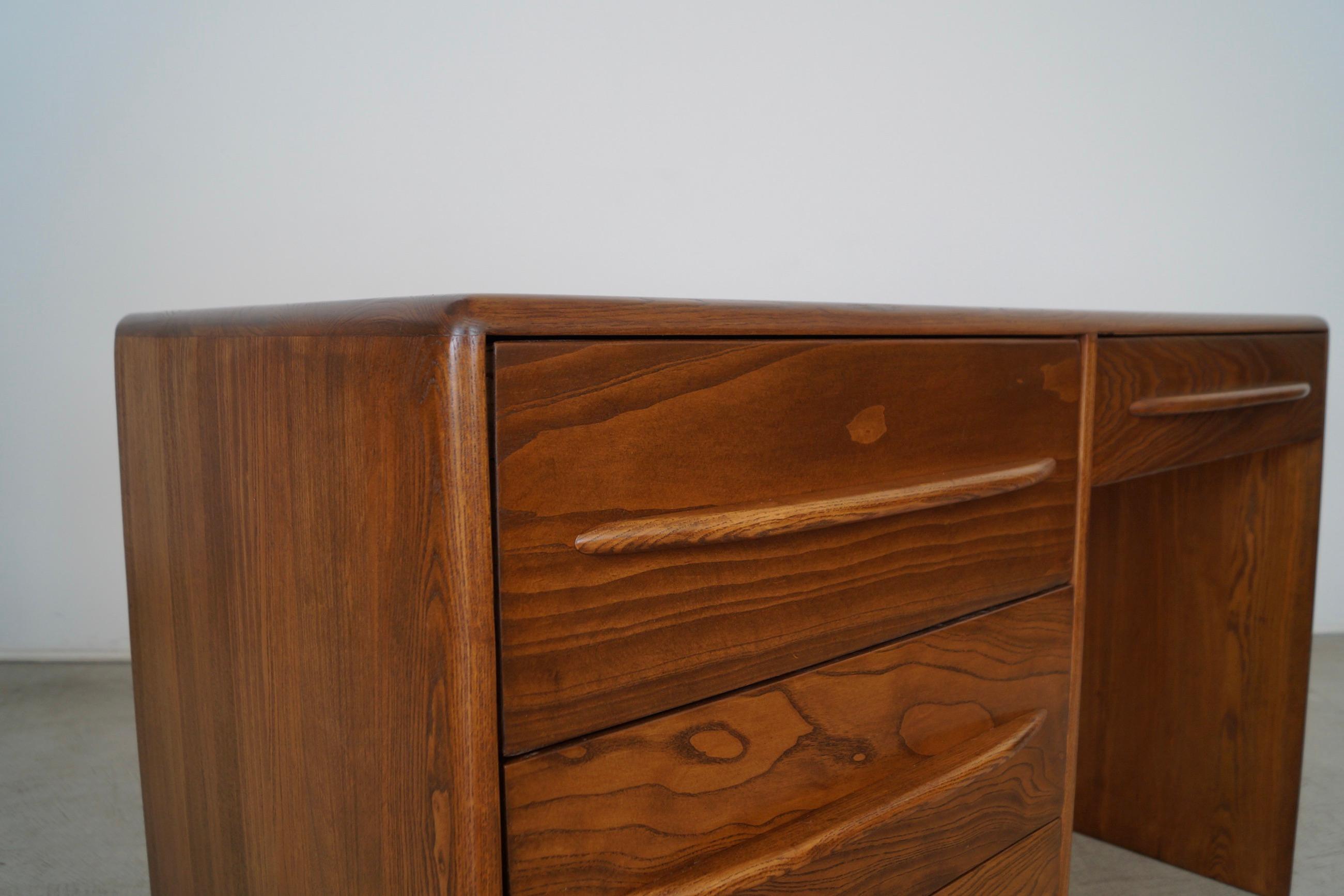 1940's Art Deco Mid-Century Modern Pierce and Sons Desk 10