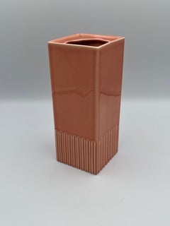 1940's Art Deco / Mid Century Modern Salmon Glaze Fluted Architectural Vase