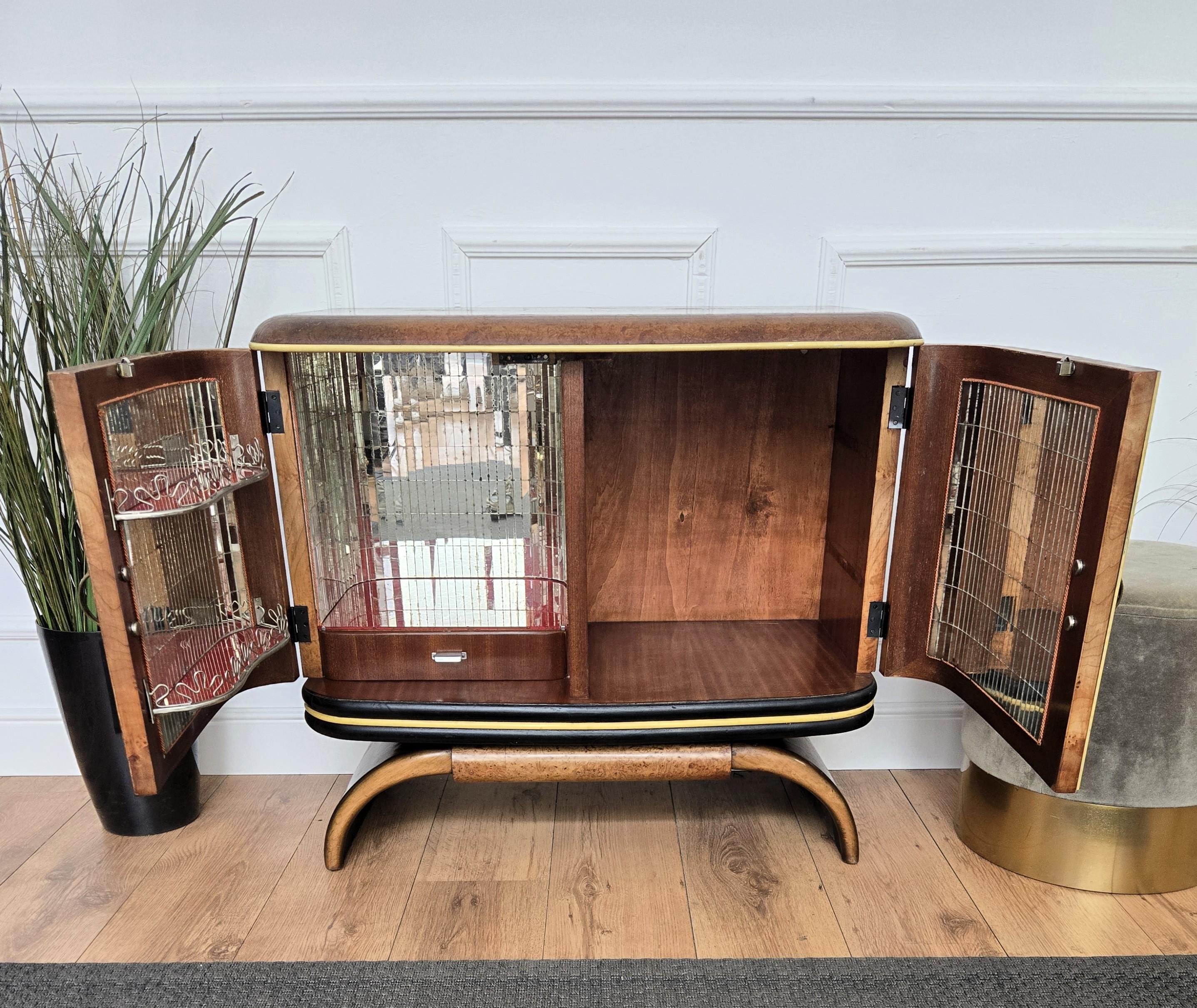 1940s Art Deco Midcentury Italian Walnut Burl and Mirror Mosaic Dry Bar Cabinet For Sale 2