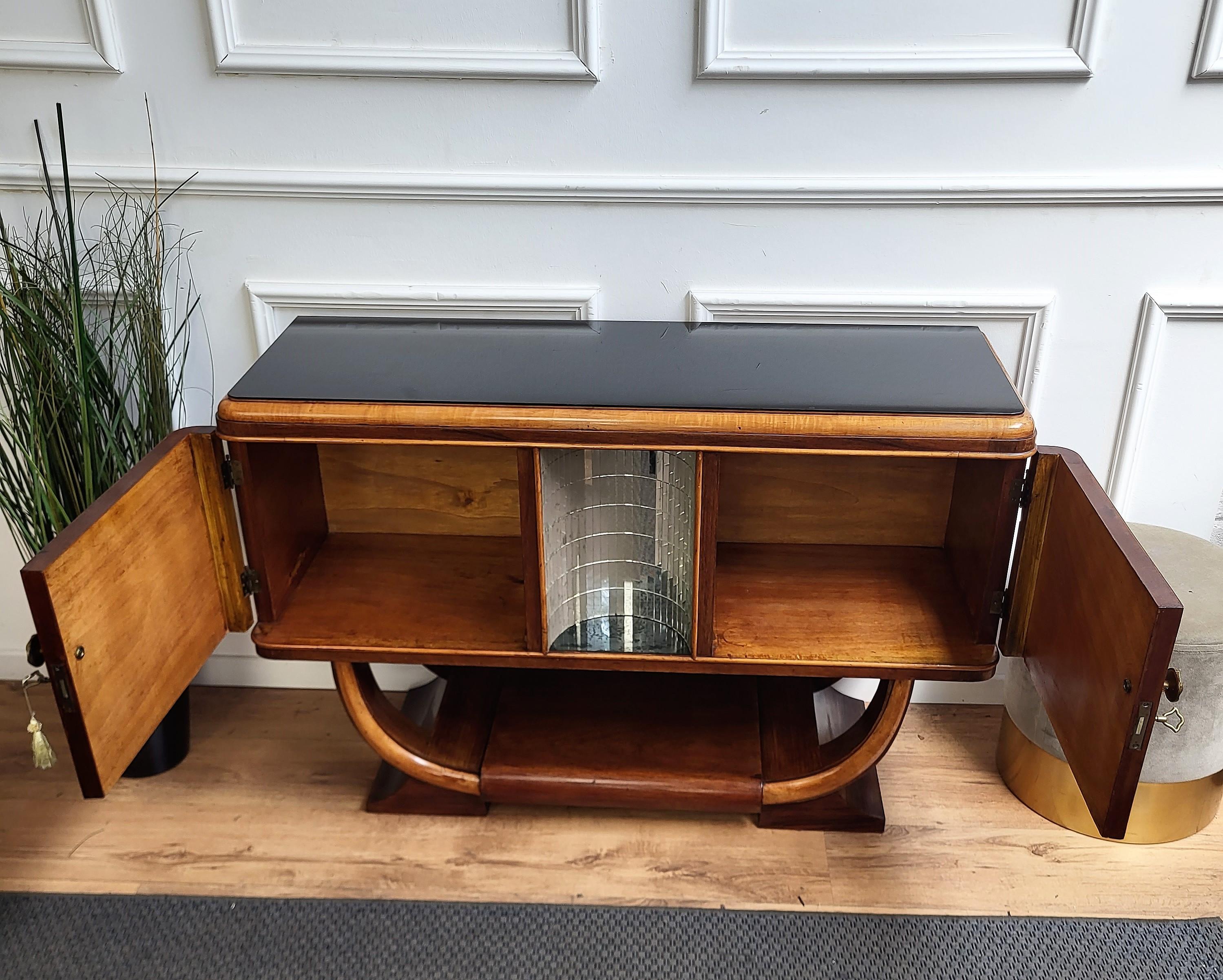 1940s Art Deco Midcentury Italian Walnut Burl and Mirror Mosaic Dry Bar Cabinet 3