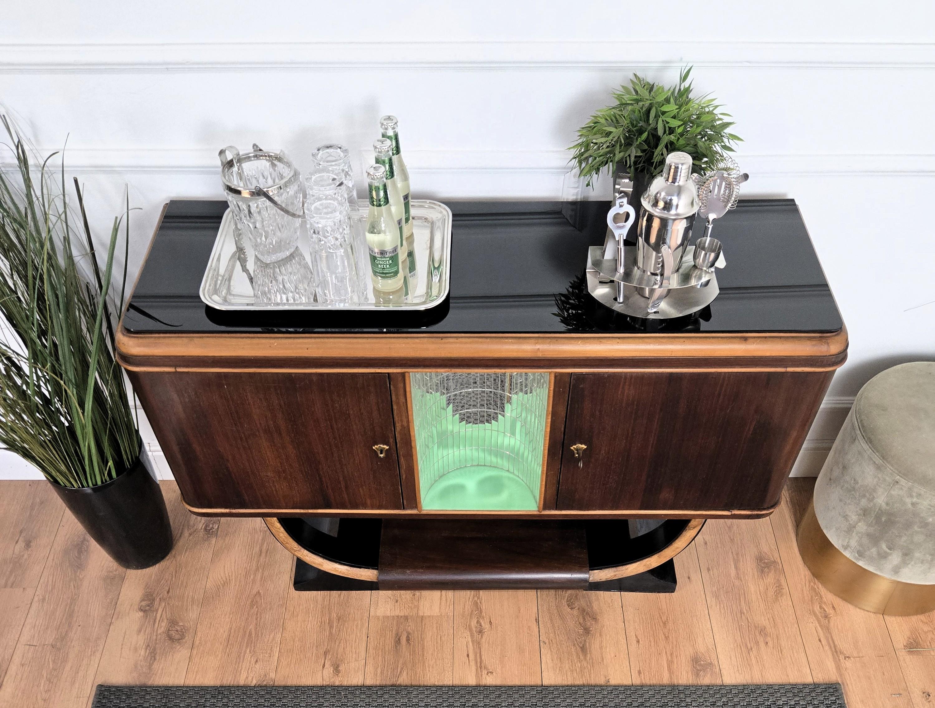 1940s Art Deco Midcentury Italian Walnut Burl and Mirror Mosaic Dry Bar Cabinet For Sale 3