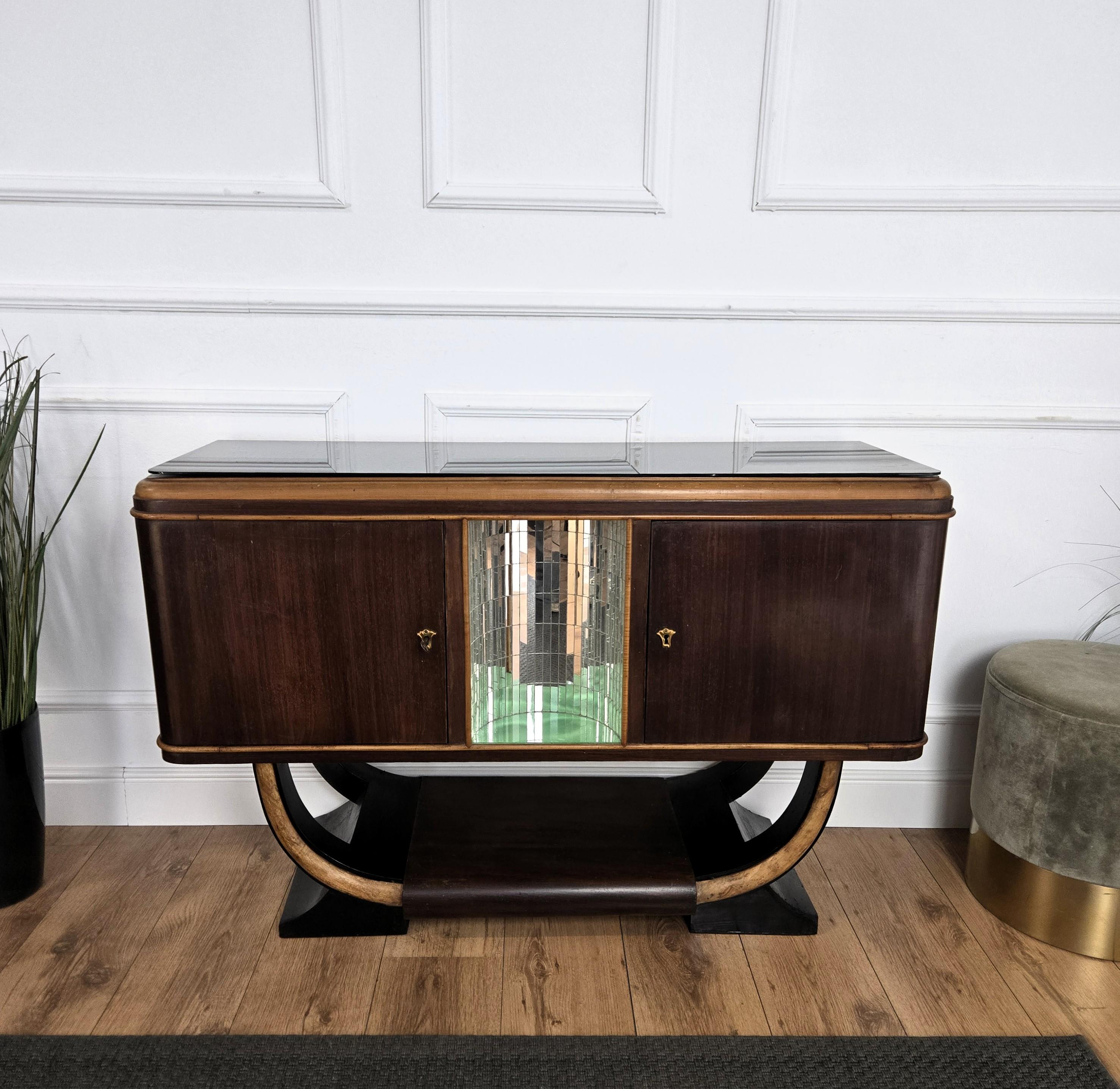 1940s Art Deco Midcentury Italian Walnut Burl and Mirror Mosaic Dry Bar Cabinet For Sale 4