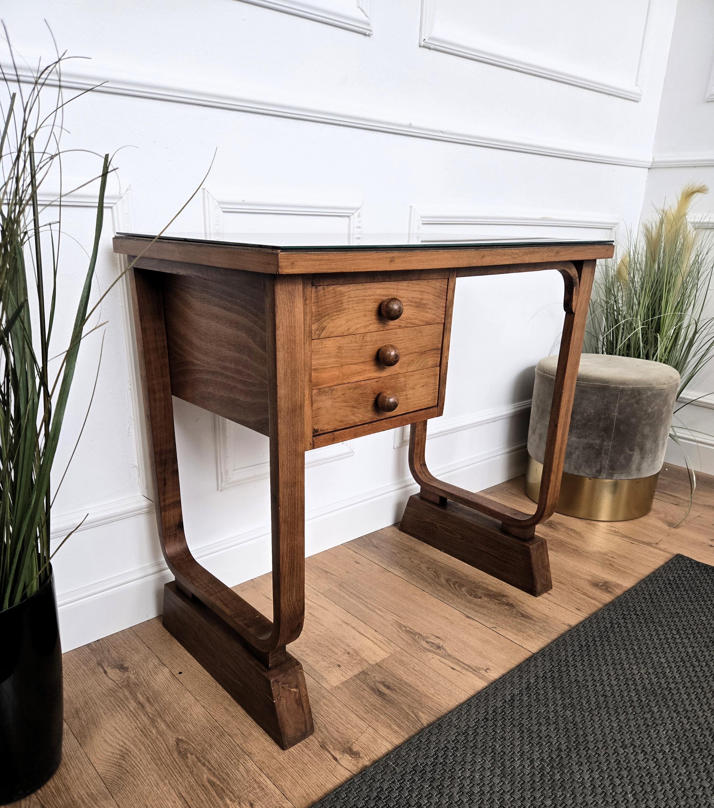 1940s Art Deco Midcentury Italian Walnut Burl Wood Glass Top Writing Desk Table en vente 1