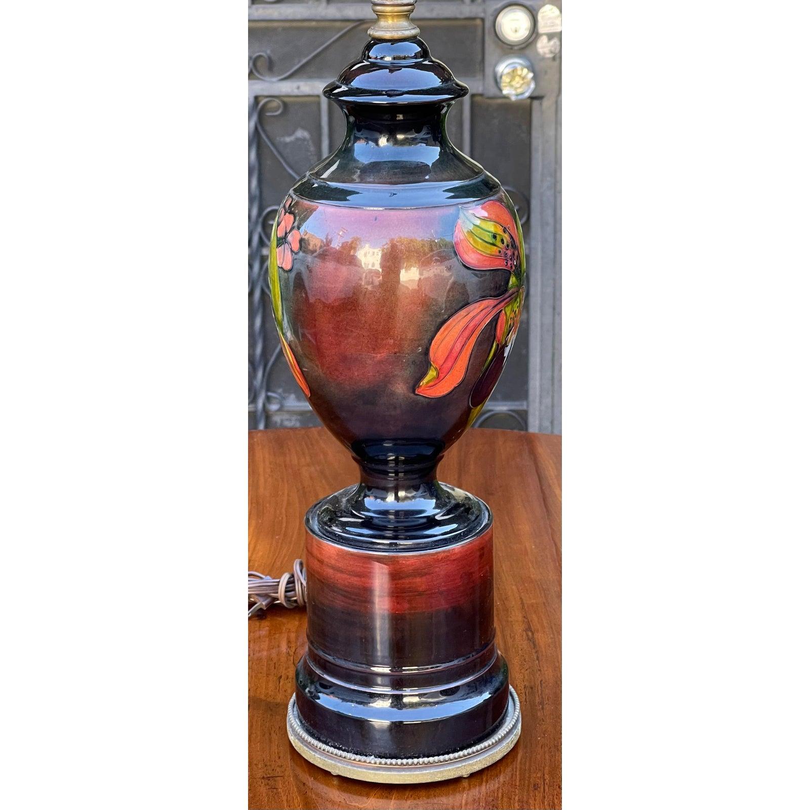 20th Century 1940s Art Deco Moorcroft Pottery Table Lamp For Sale