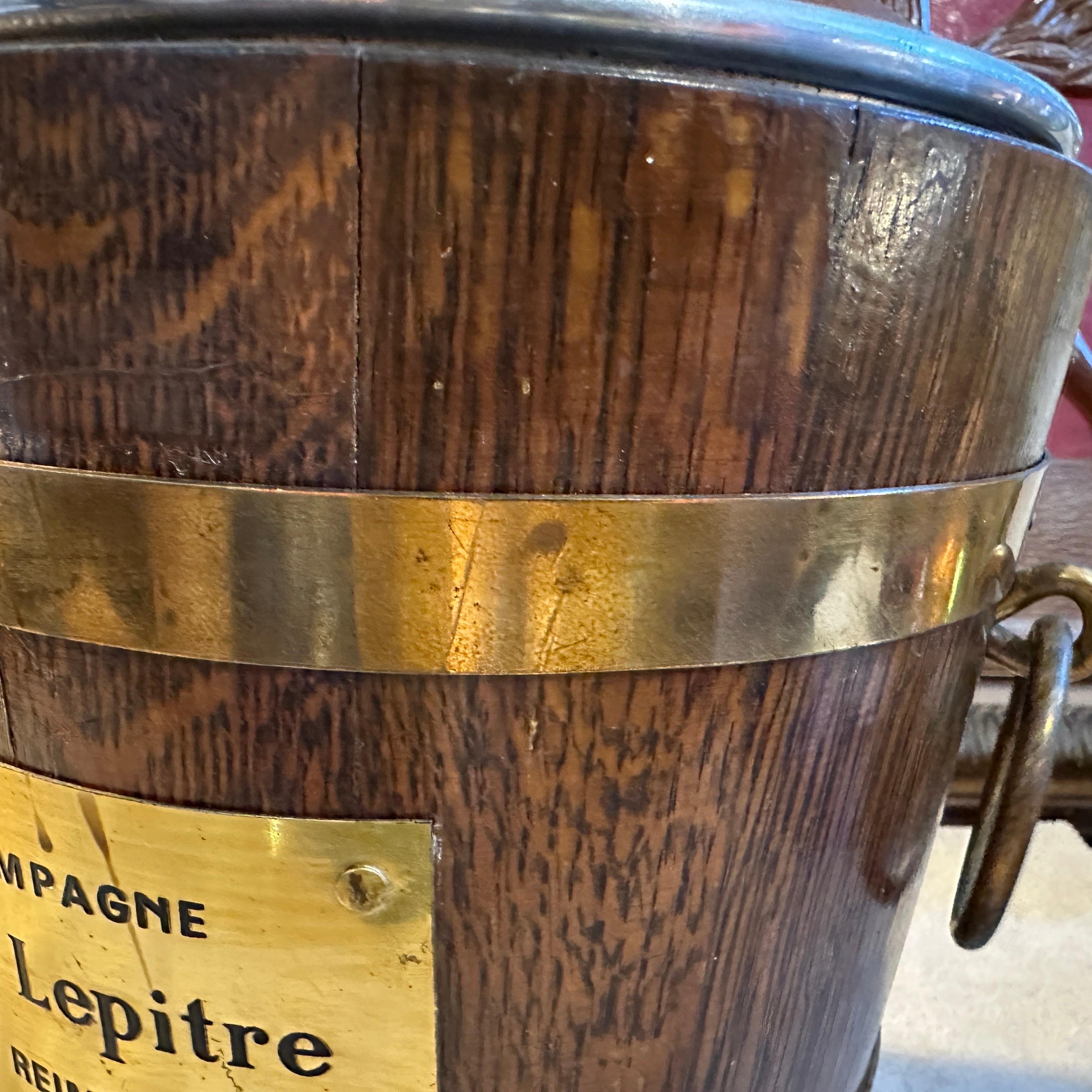 1940s Art Deco Oak Wood and Brass French Wine Cooler by G. Lafitte For Sale 3