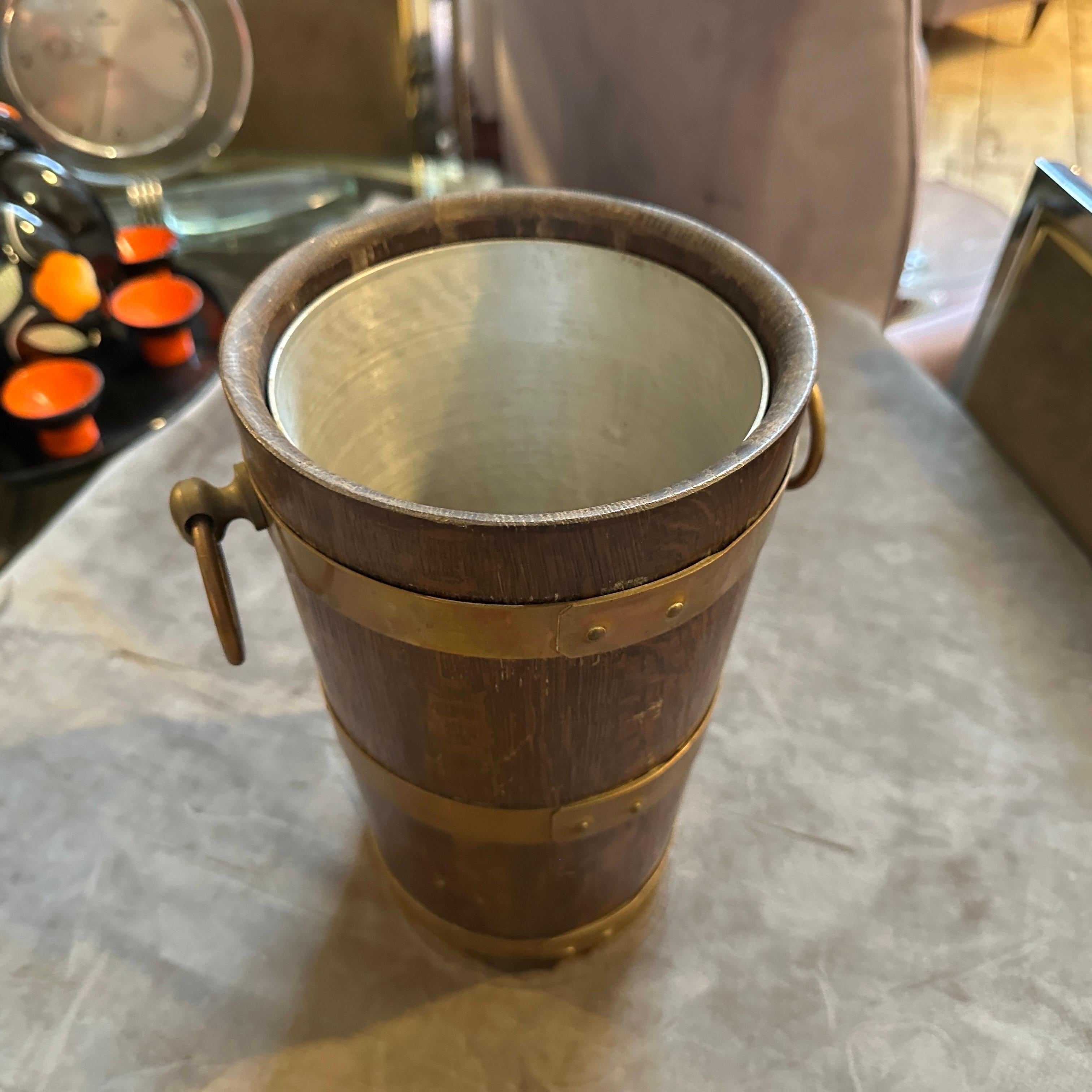 1940s Art Deco Oak Wood and Copper French Wine Cooler by Geraud Lafitte For Sale 1