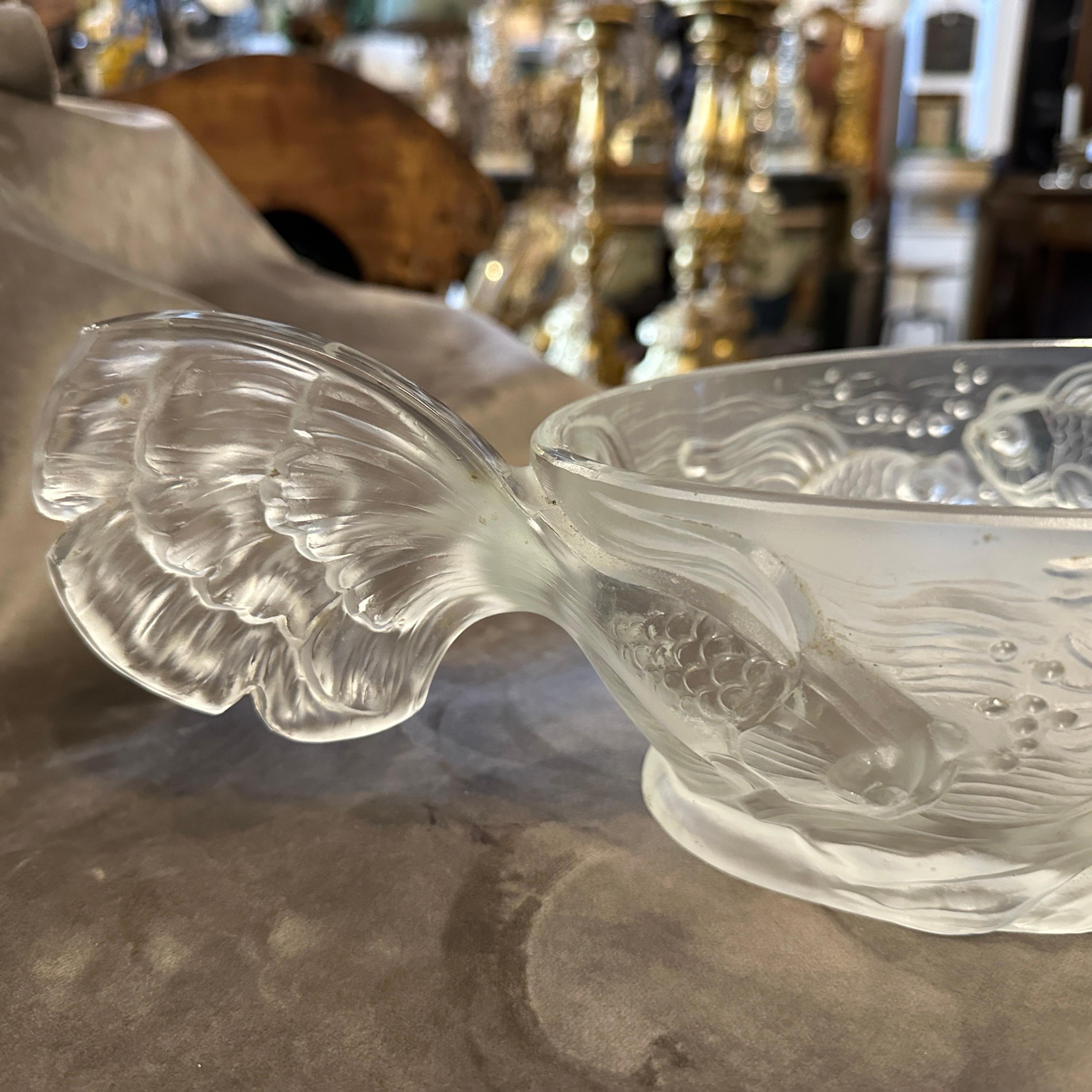 1940s Art Deco Oval Frosted Glass French Centerpiece by Verlys In Good Condition In Catania, Sicilia
