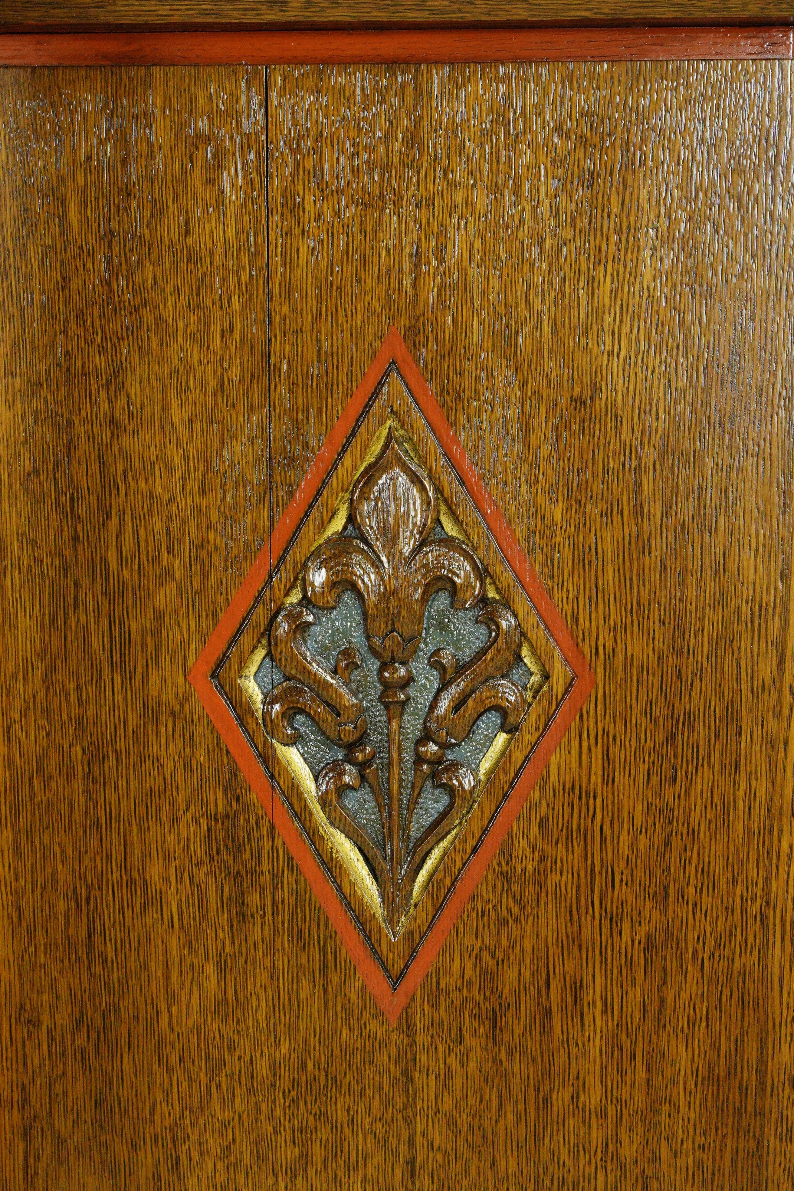 1940er Art Deco Restaurierte Eiche Church's Rednerpult Podium im Zustand „Gut“ im Angebot in New York, NY