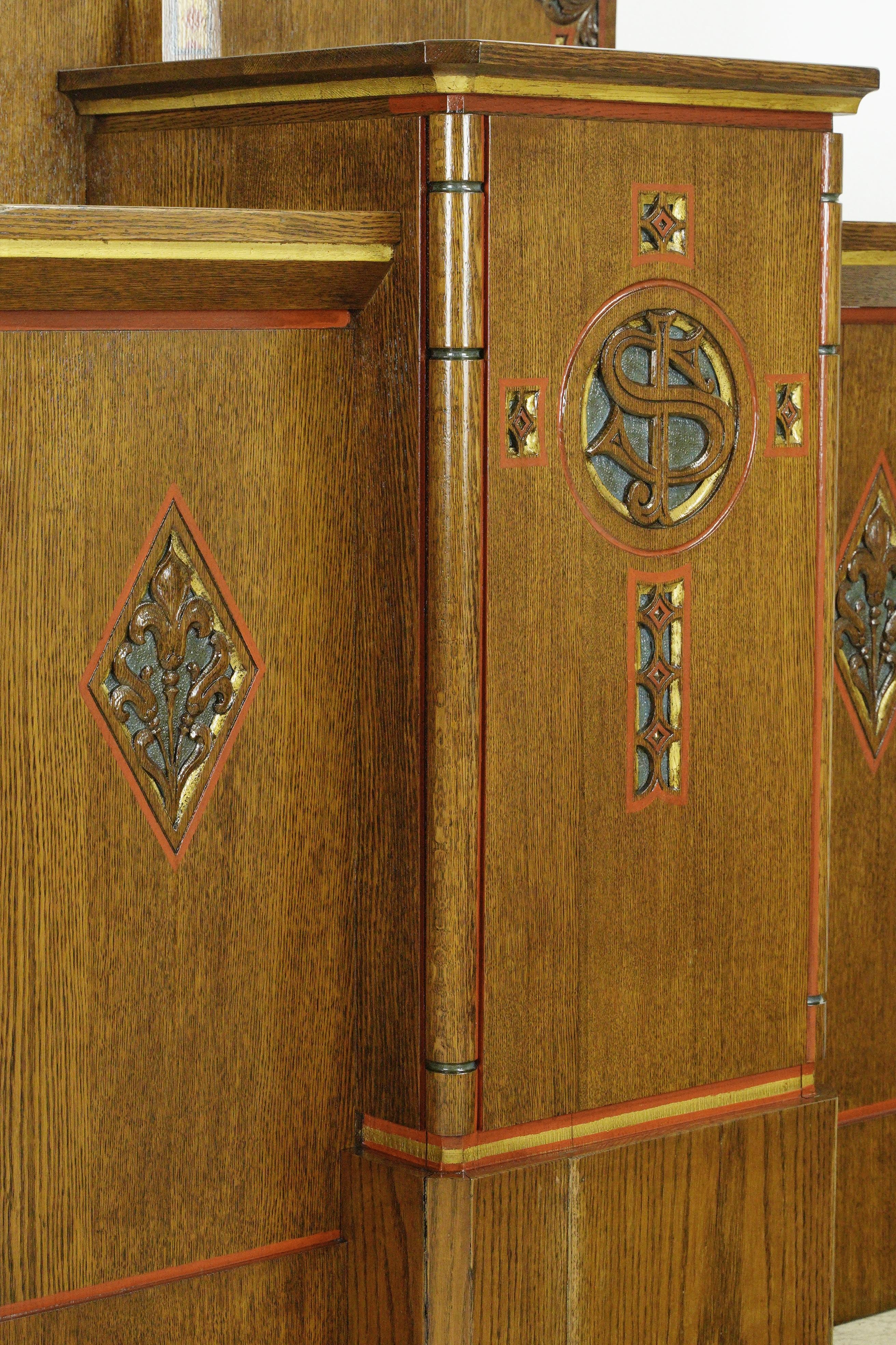 1940er Art Deco Restaurierte Eiche Church's Rednerpult Podium im Angebot 2