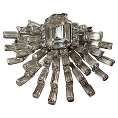 1940s Art Deco Rhinestones and Silvered Metal Italian Brooch
