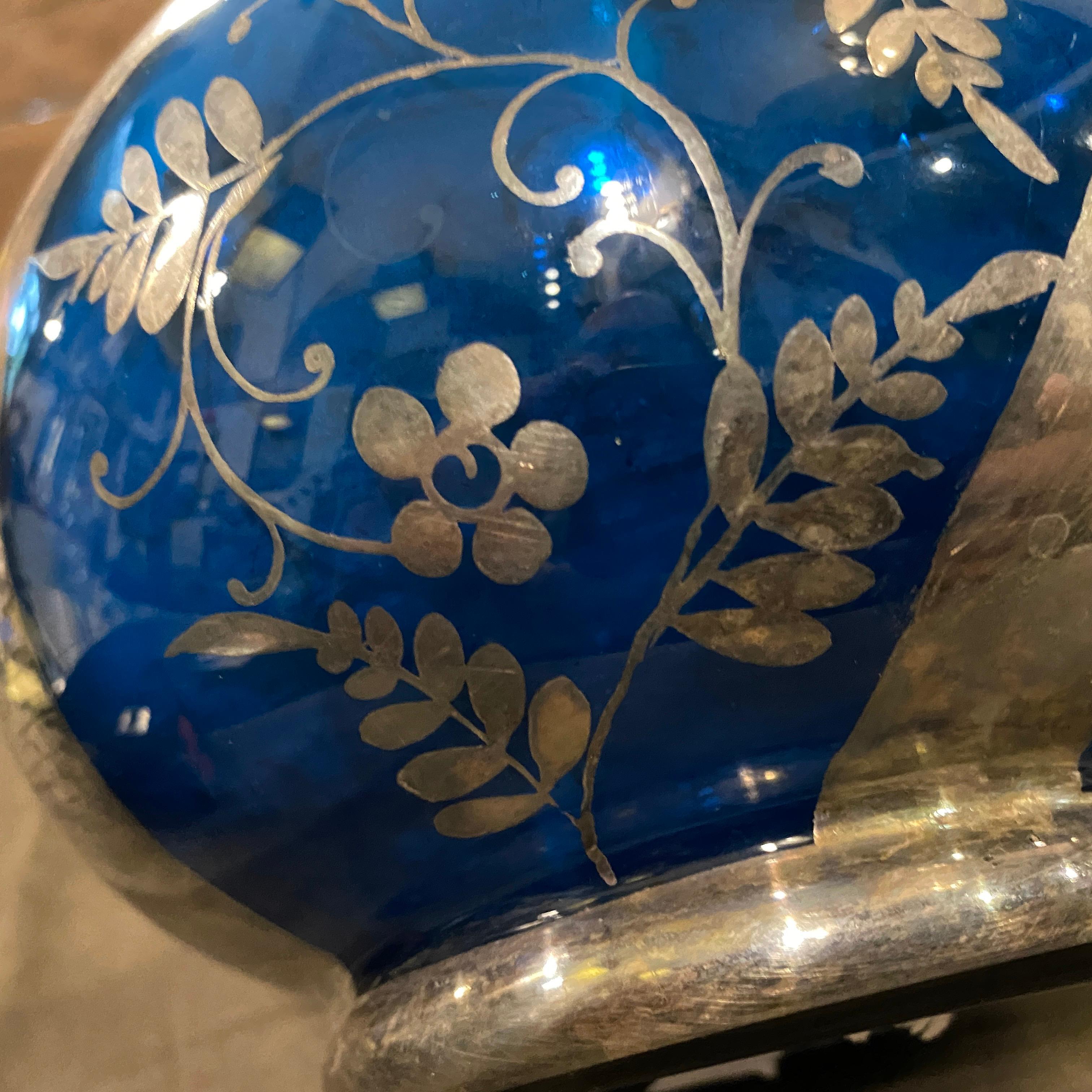 Vase italien en argent et verre bleu Art déco des années 1940 en vente 3