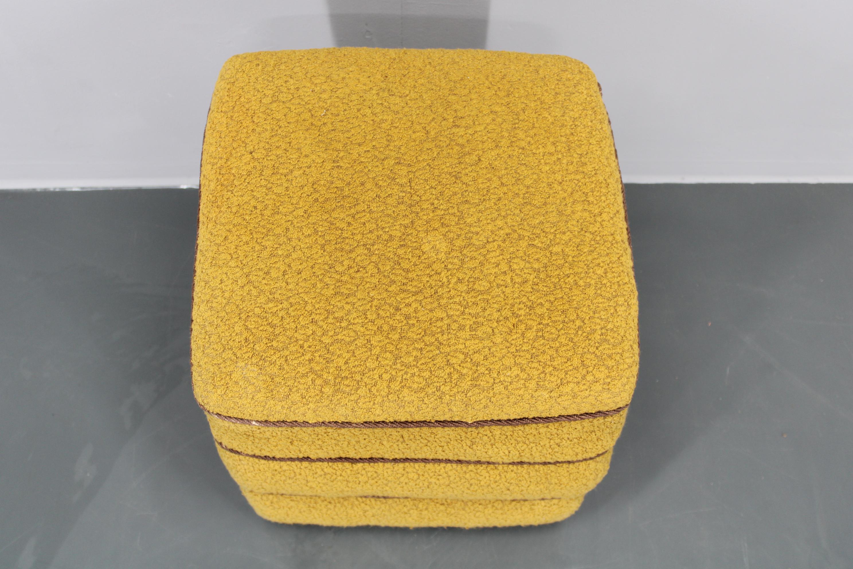 1940er Art Deco Tabouret, Tschechoslowakei (Tschechisch) im Angebot