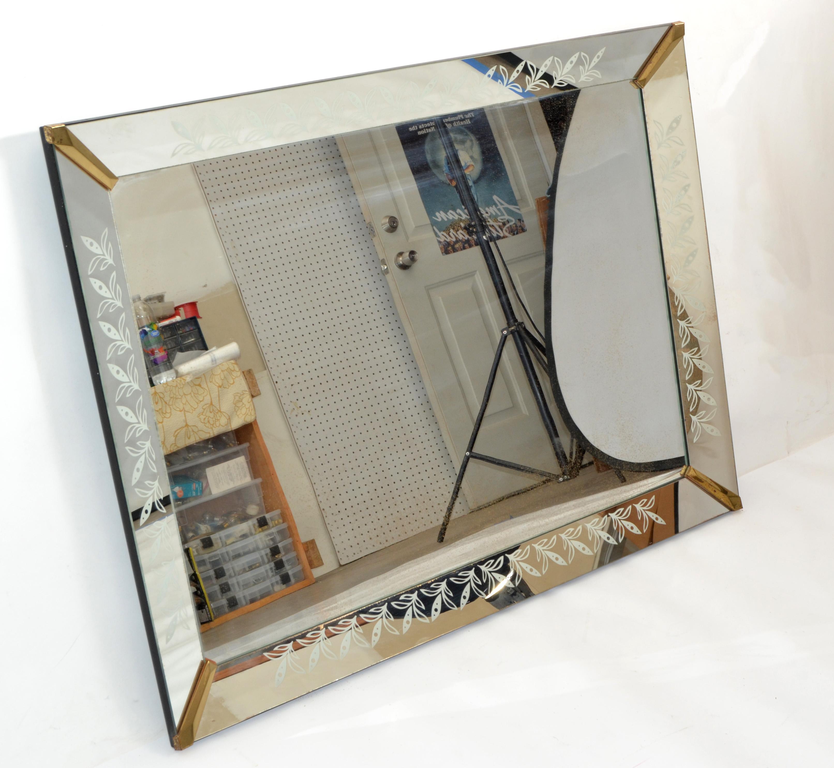 1940s Art Deco Venetian Style Etched Wall Mirror with Brass Finished Corners For Sale 4