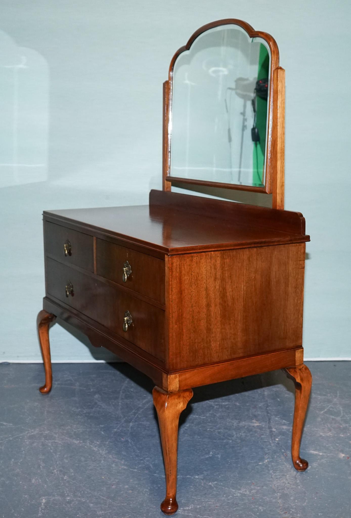 1930's ART DECO WALNUT DRESSING TABLE QUEEN ANNE STYLE DESK For Sale 4