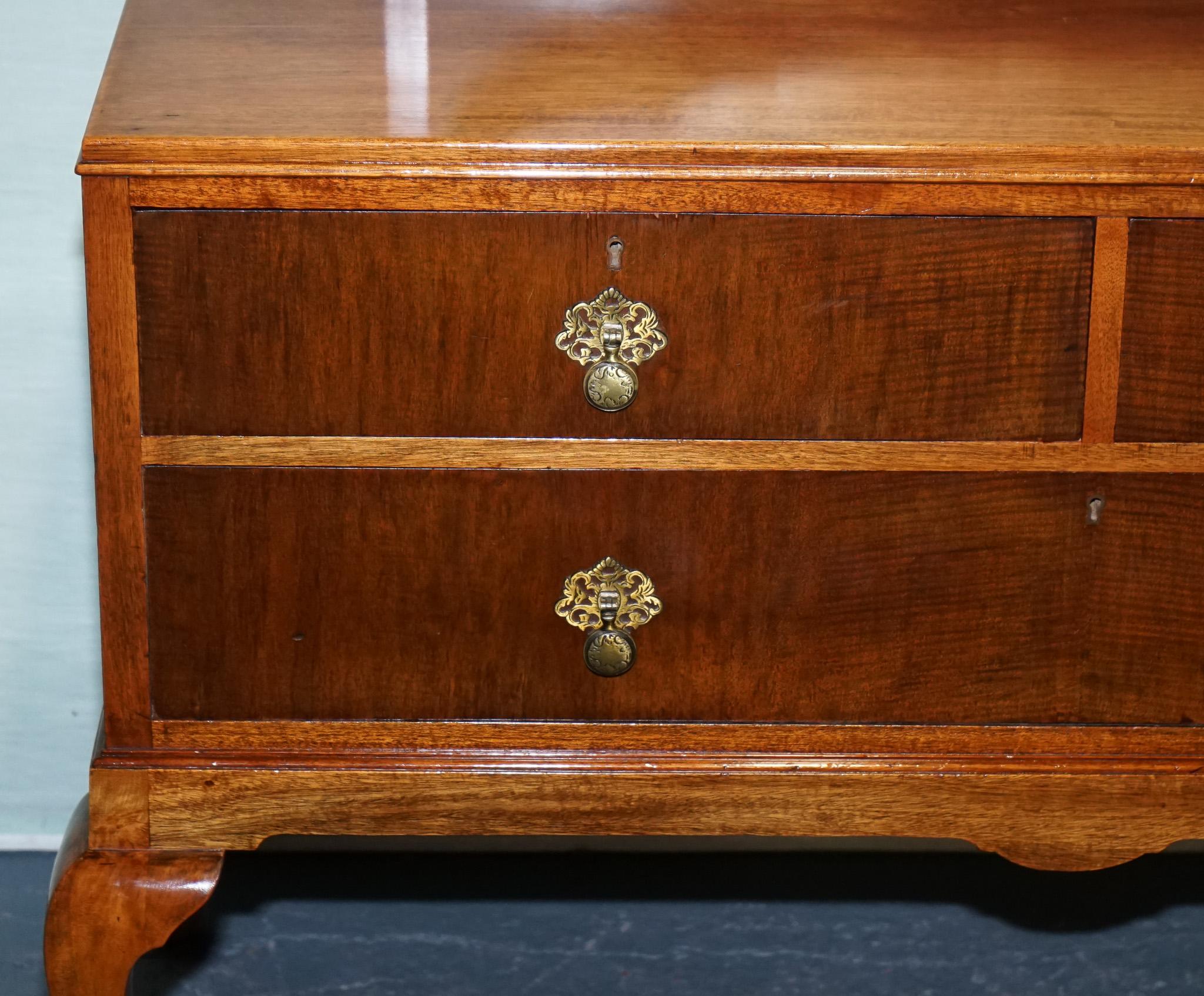 1930's ART DECO WALNUT DRESSING TABLE QUEEN ANNE STYLE DESK For Sale 10