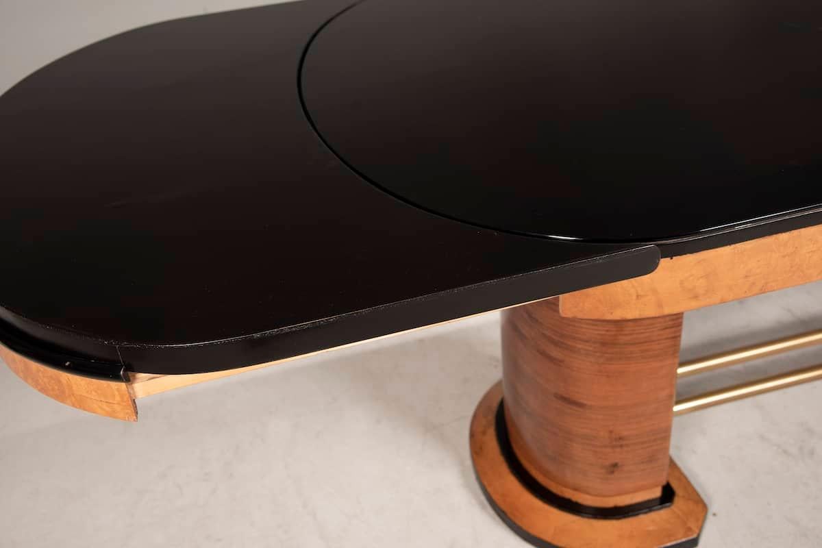 1940s Art Deco Walnut Wood & Brass Leg, Black Glass Oval Table, extendable For Sale 5