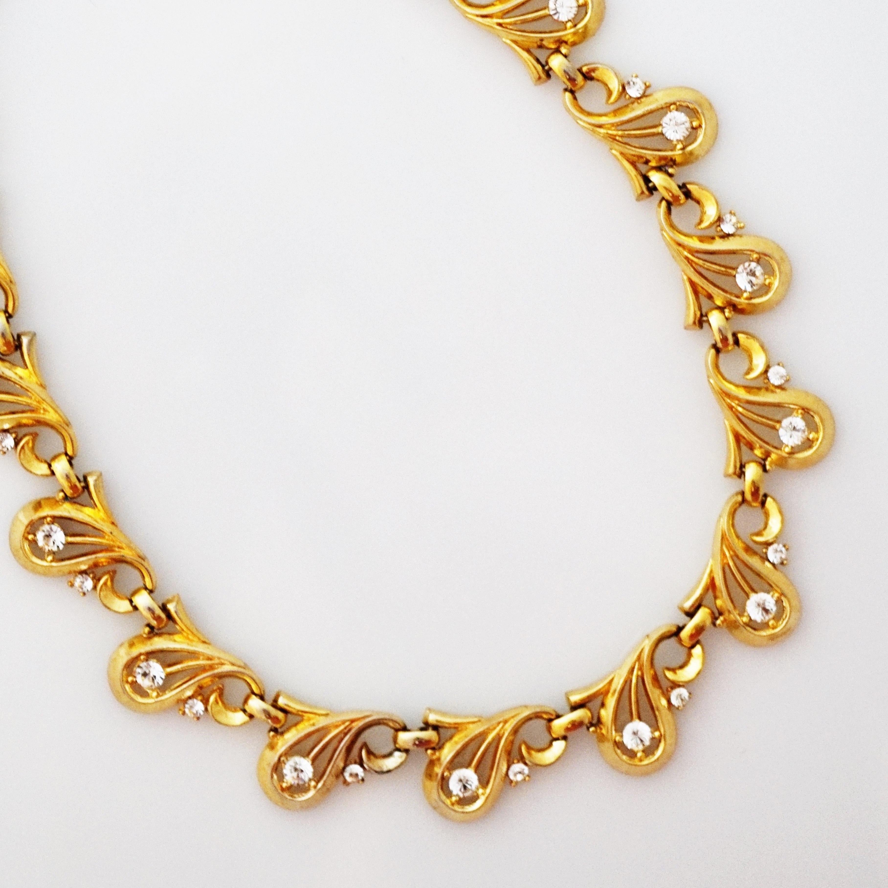1940s Art Nouveau Teardrop Link Choker Necklace By Alfred Philippe For Trifari In Good Condition For Sale In McKinney, TX