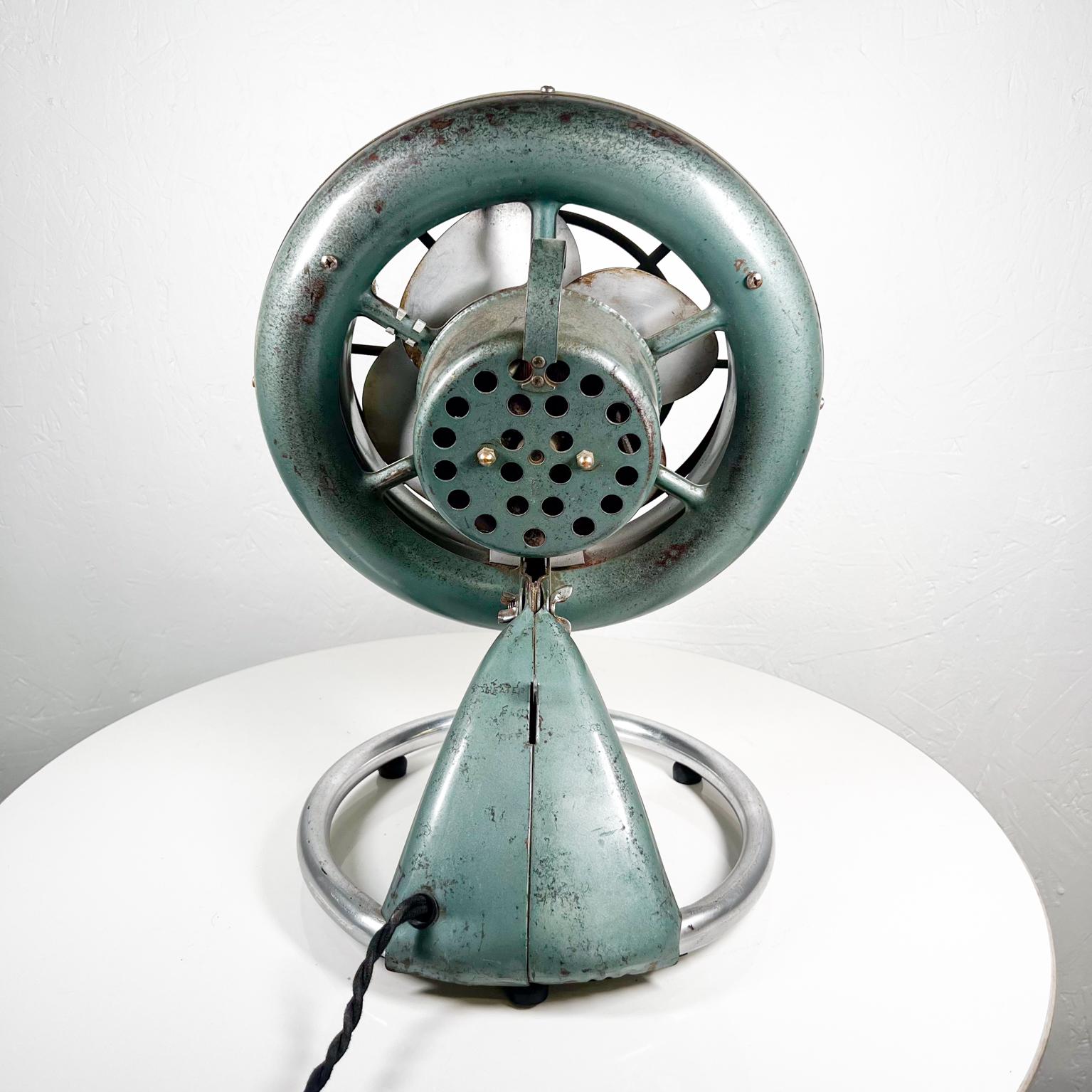Mid-20th Century 1940s Arvin Art Deco Industrial Electric Heater Fan USA