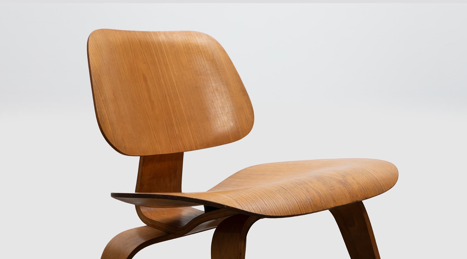 1940s Ash Plywood LCW Chair by Charles & Ray Eames 